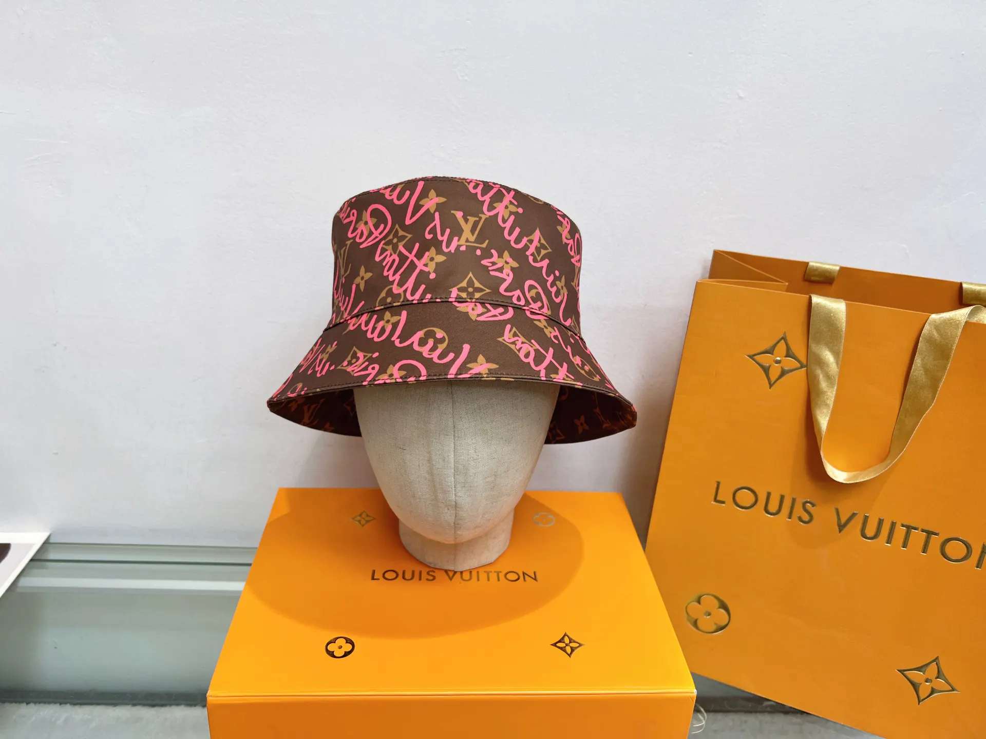 LV 渔夫帽 休閒遮阳款
