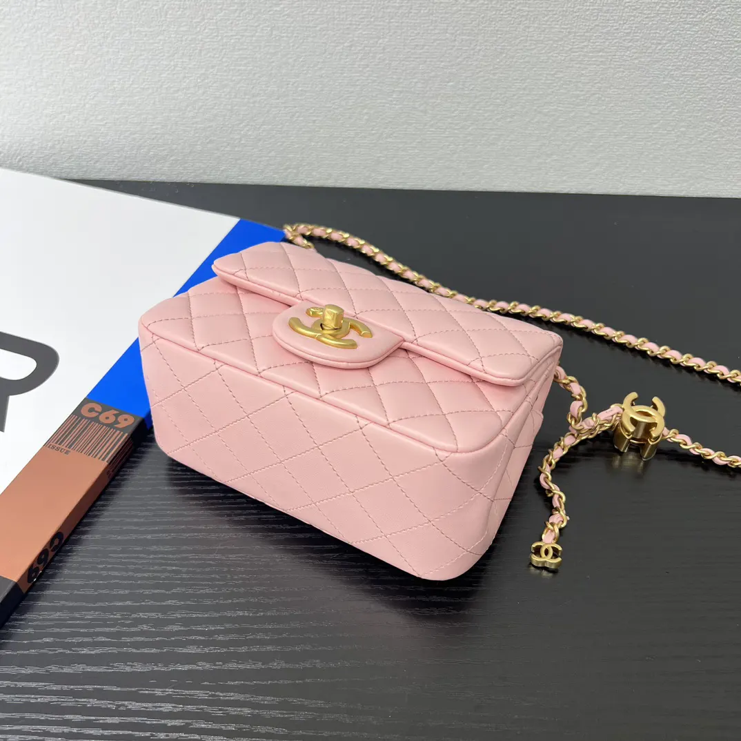 Chanel 粉色 皮革 菱格絎縫 鏈條包