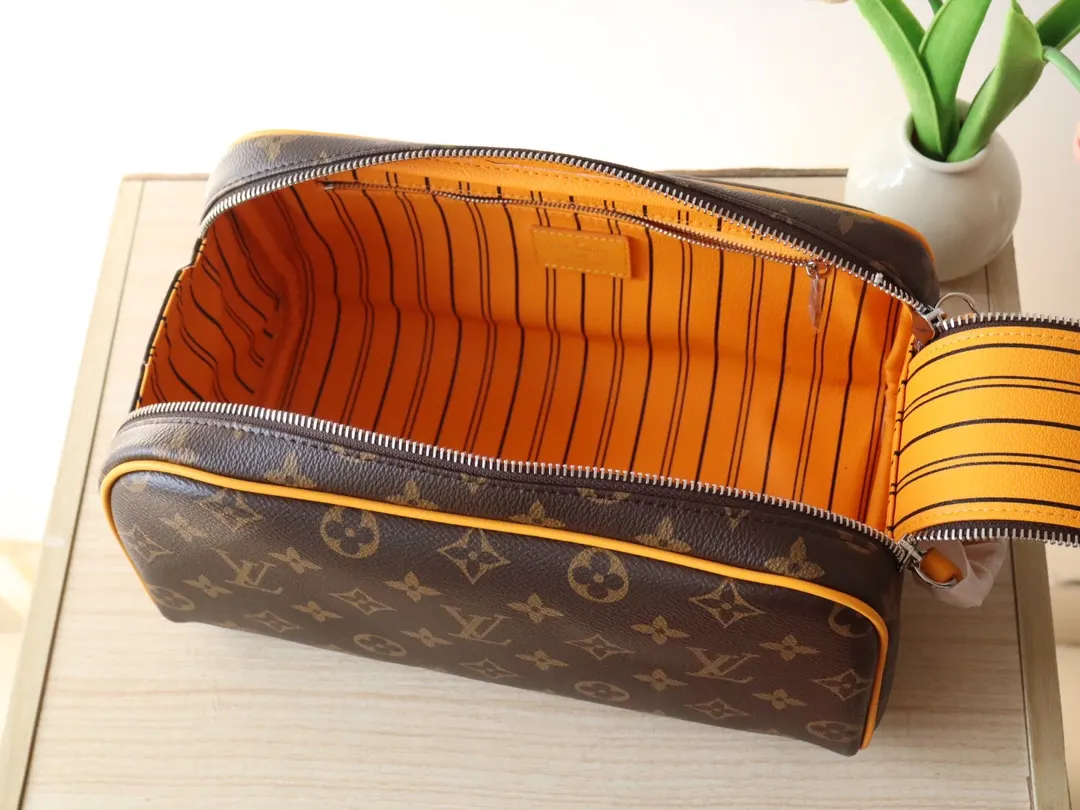 LV 黄色 牛皮 化妆包 便携收纳款