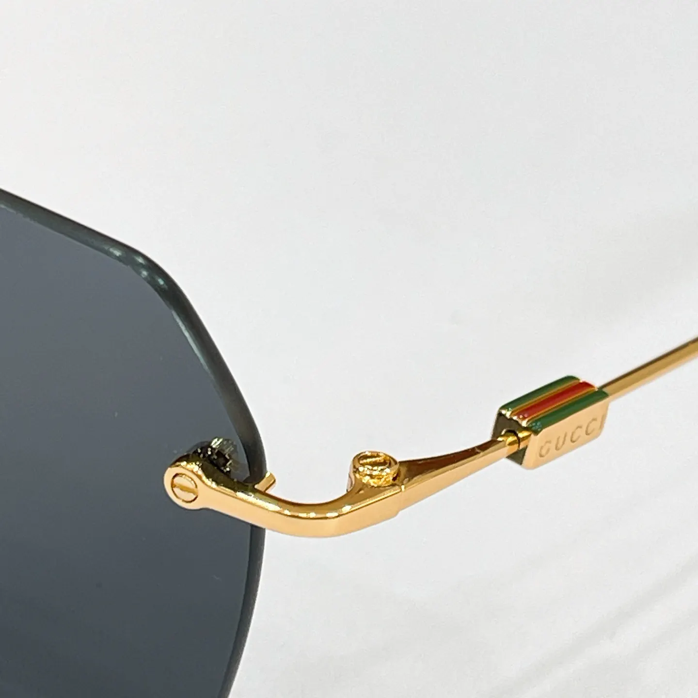 Gucci 墨镜 时尚防晒款 款27