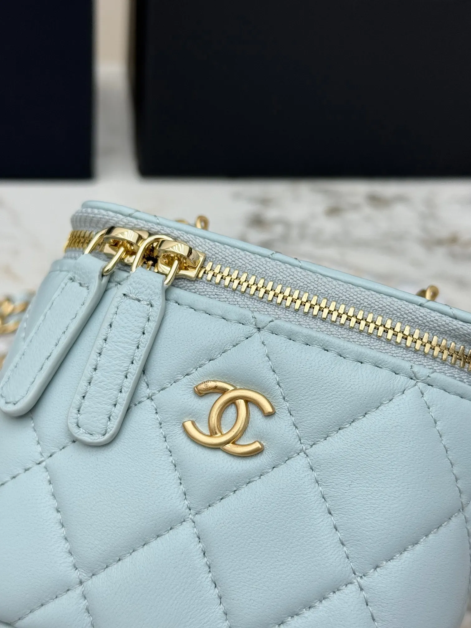 CHANEL 金色 羊皮 鏈條包 精致鏈條款