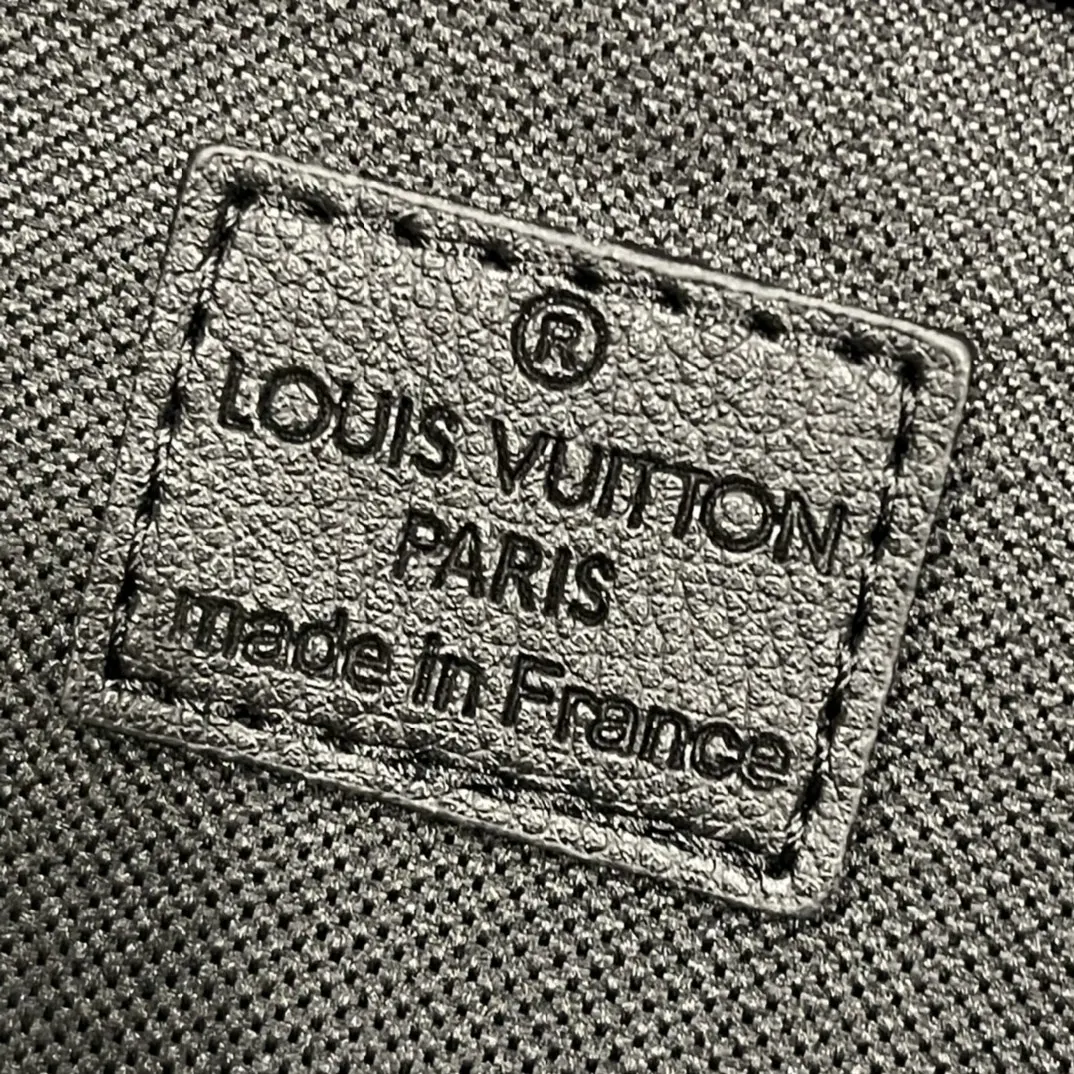 Louis Vuitton Fashion Item Travel Image 9 Louis Vuitton Fashion Item Travel Image 9