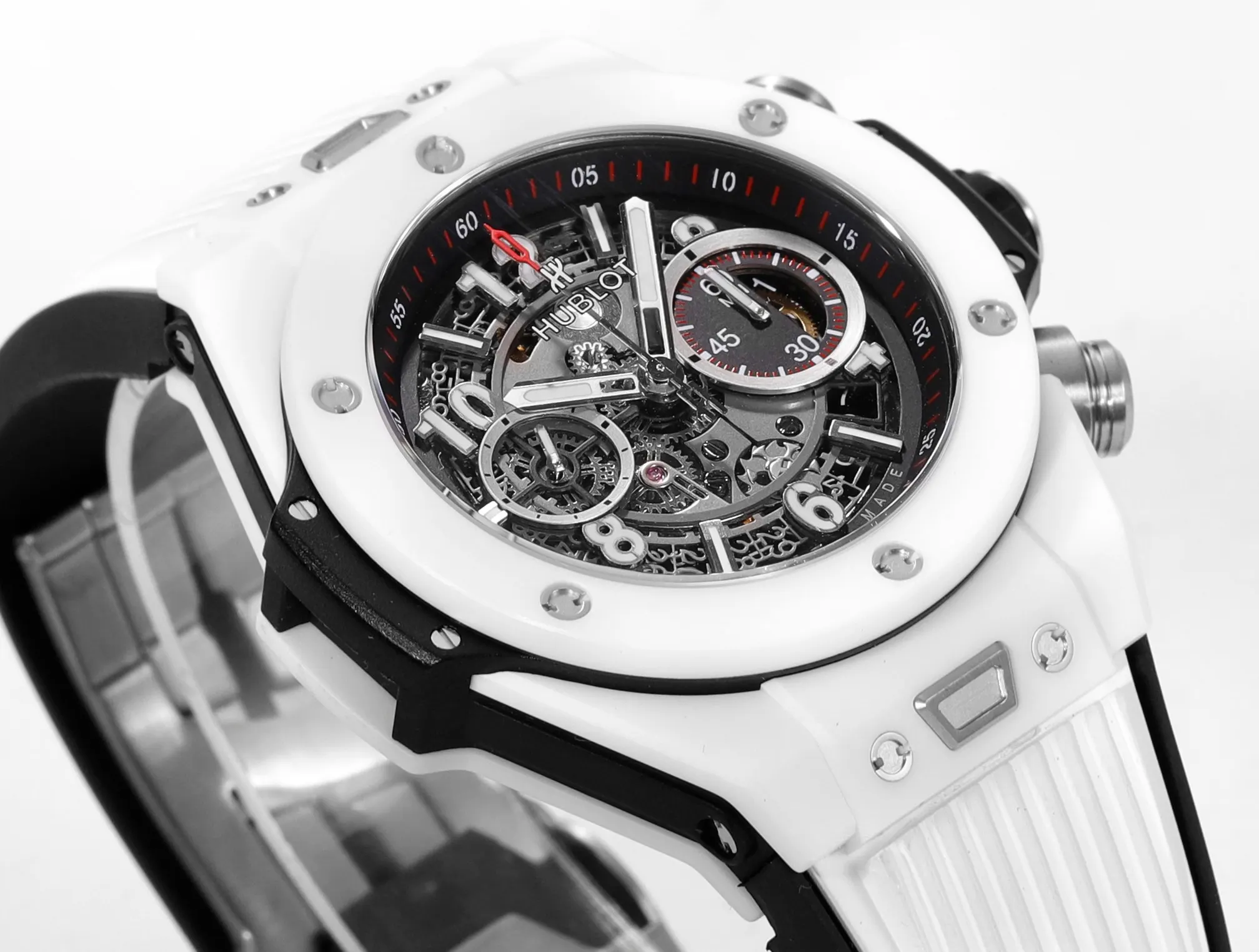 批 全新突破 彩色陶瓷问世 HUBLOT 宇 手表 经典腕表款