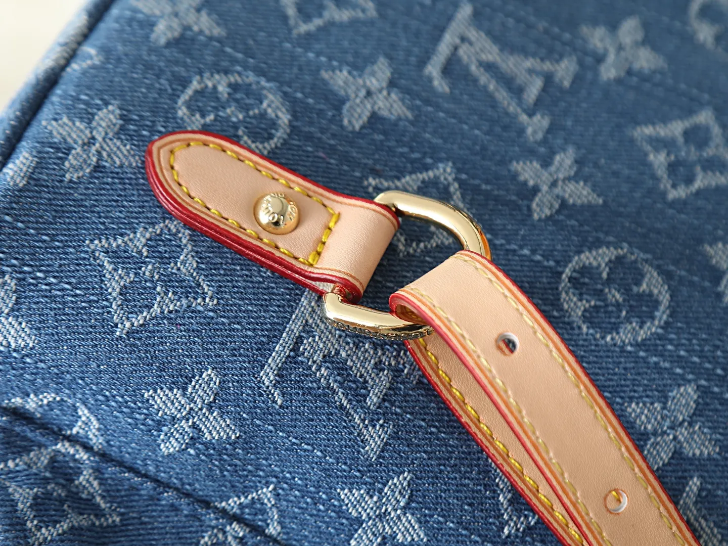 皮革 升级 Denim Re 雙肩包 实用雙肩款