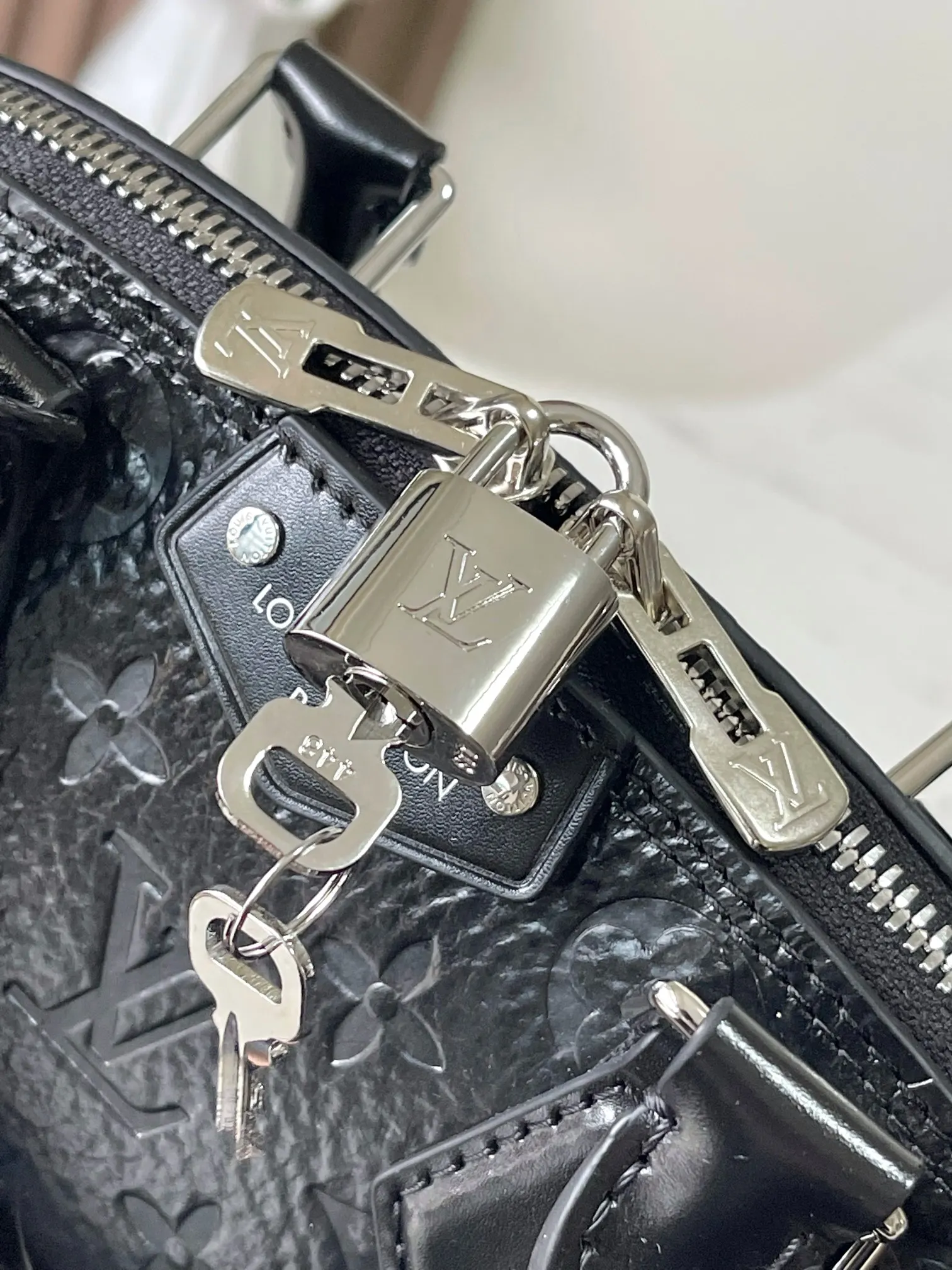 Louis Vuitton Alma M27812 Monogram 手提包