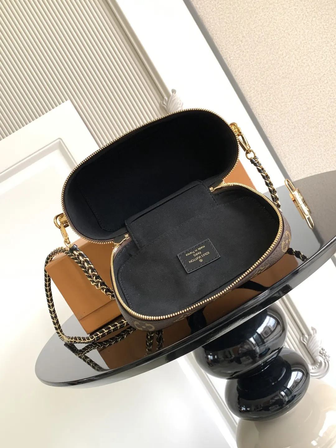 Louis Vuitton Chain Bag Canvas Image 9 Louis Vuitton Chain Bag Canvas Image 9