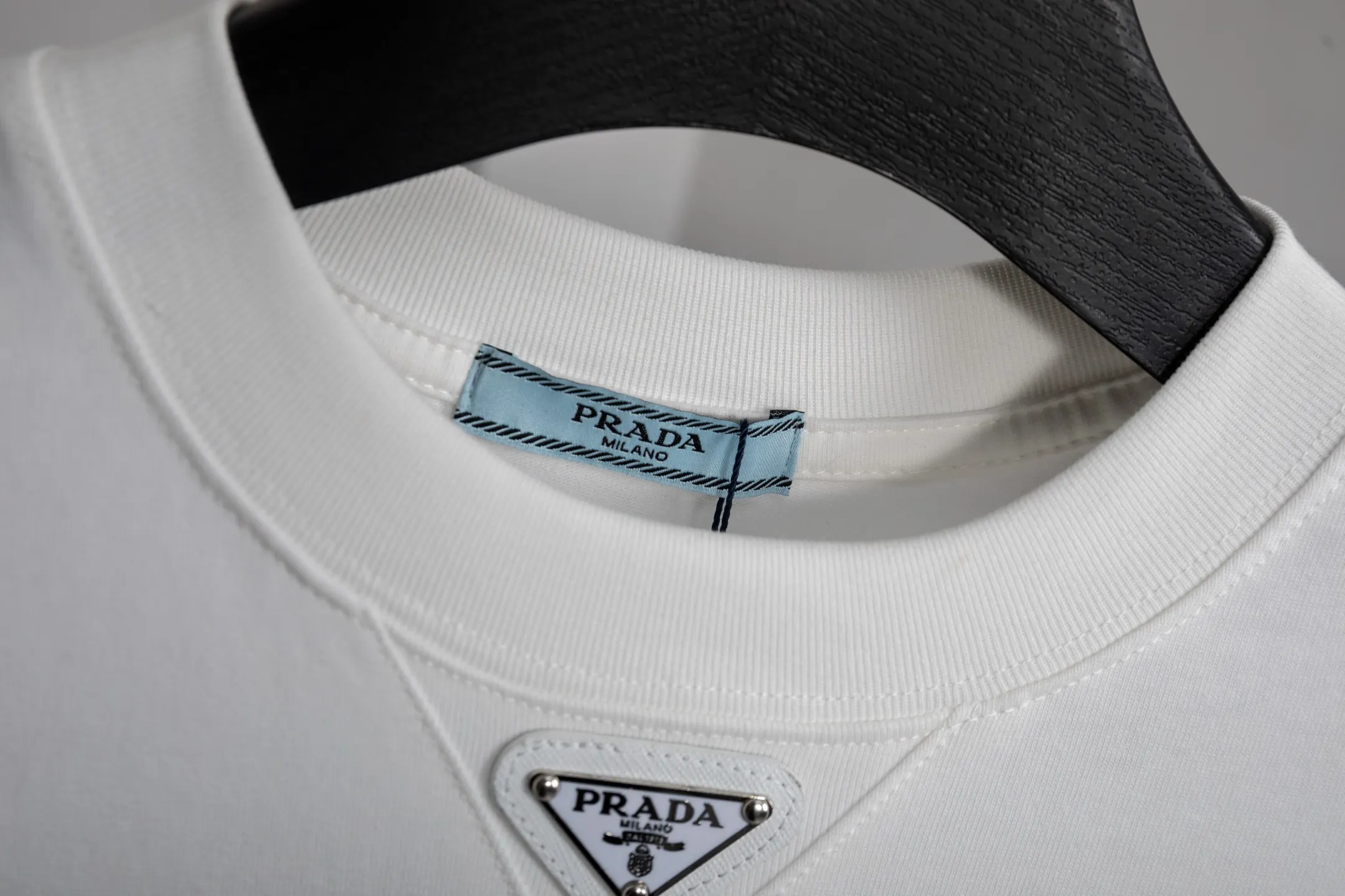 Prada 领口小标 短袖T恤 高克重休闲