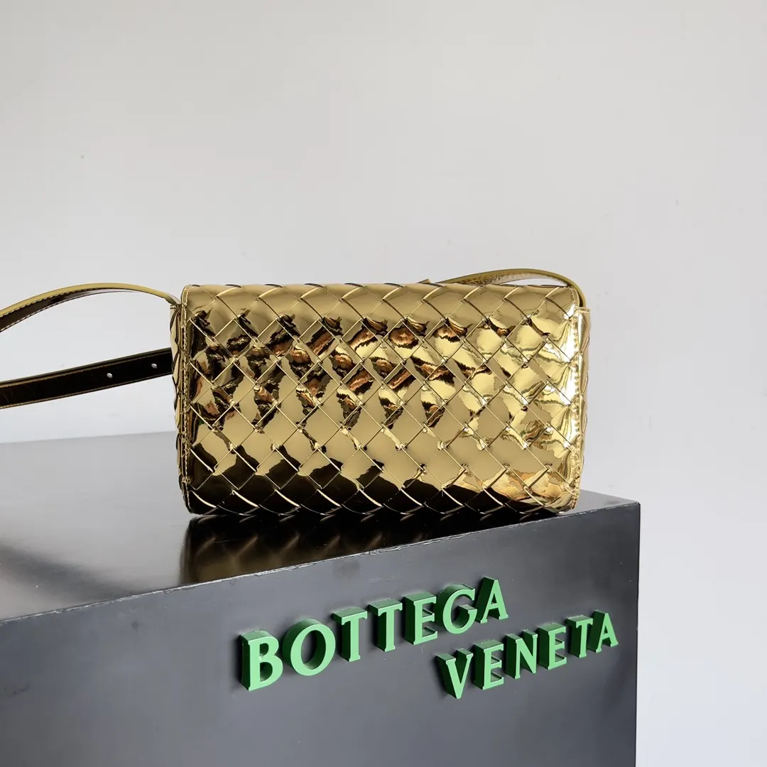 Bottega Veneta 棕色 手拿包 精致手拿款