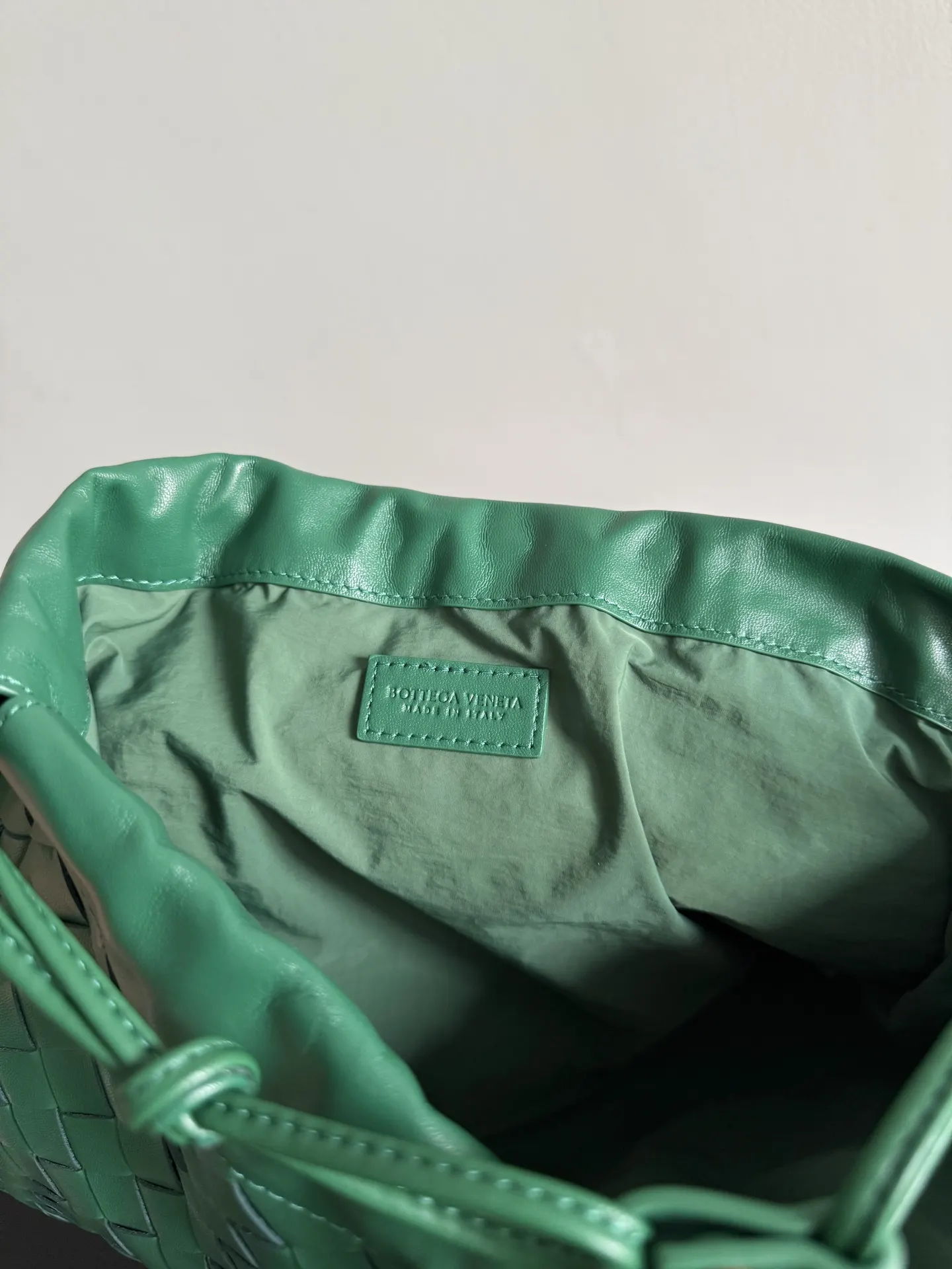 Bottega Veneta 尼龍 手拿包 精致手拿款