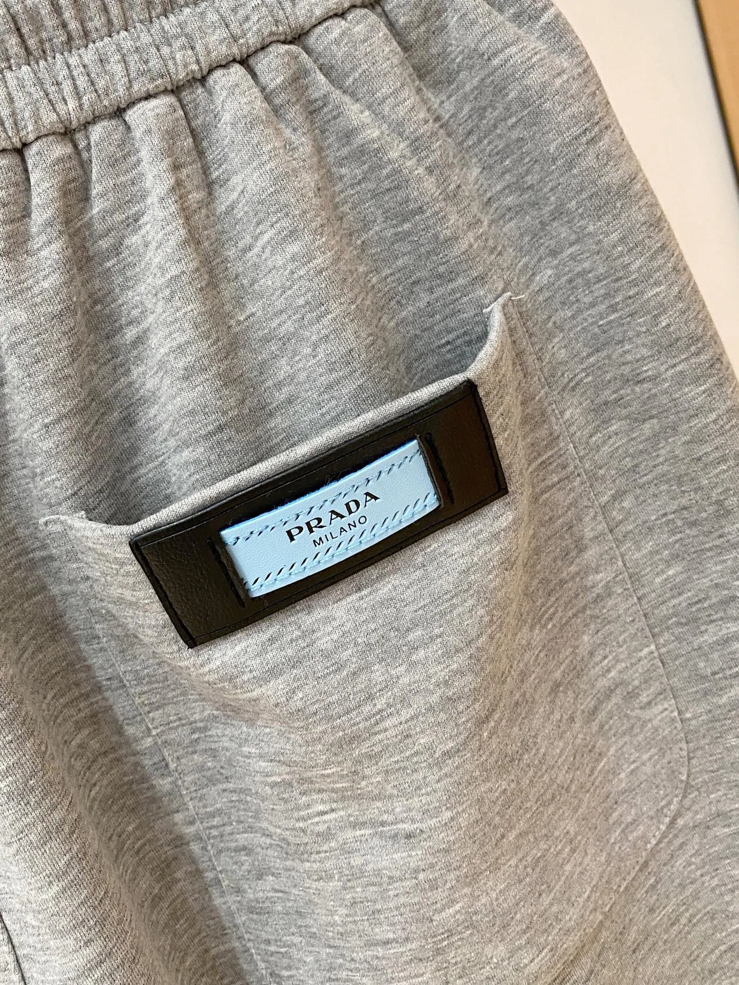 Prada 短裤 休闲宽松