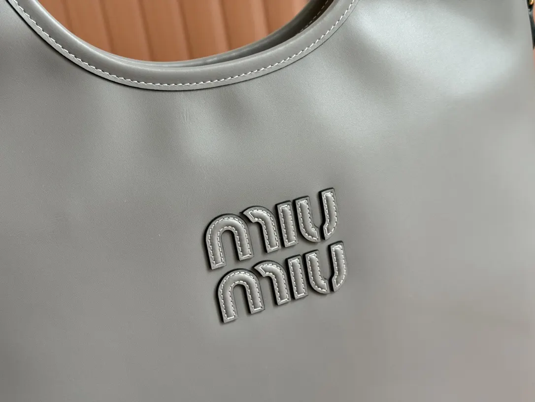 Miu 金色 牛皮 托特包 大容量托特款