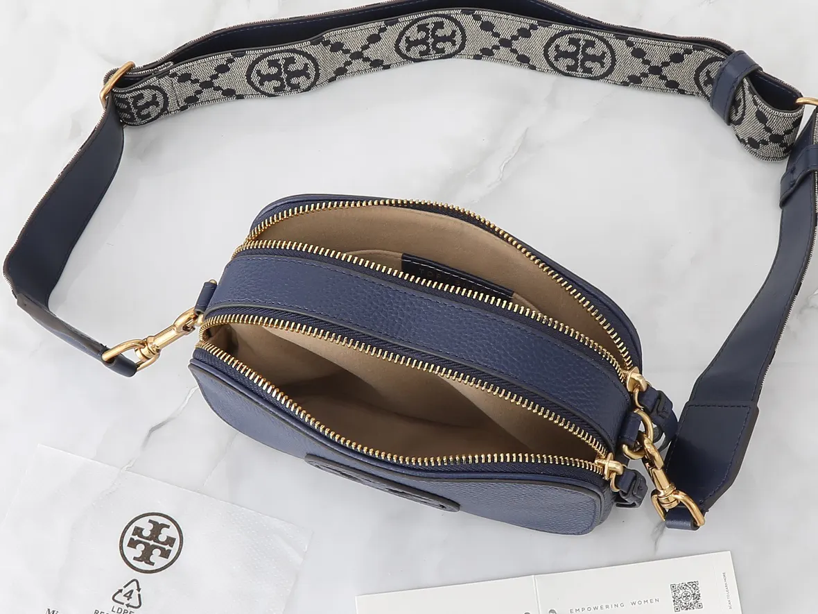 Crossbody Bag Lightweight Image 9 Crossbody Bag Lightweight Image 9