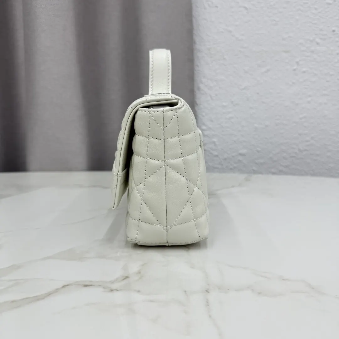 Dior Lady Dior 深蓝色羊皮手提斜挎包 金扣款
