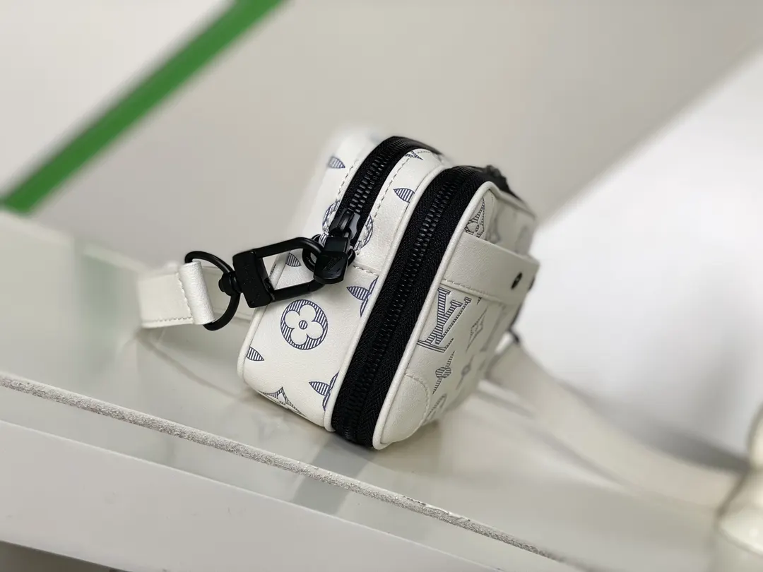 Louis Vuitton M83383 Monogram 手提包