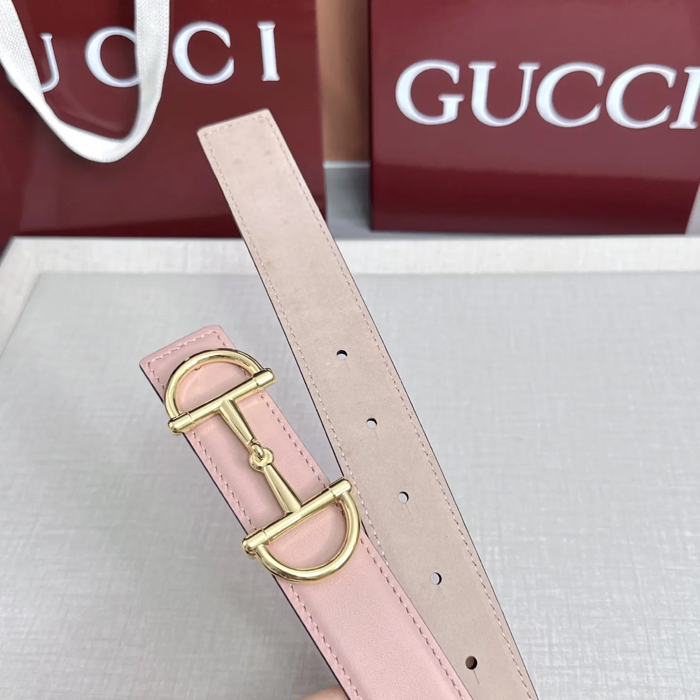 Gucci 双G扣牛皮腰带