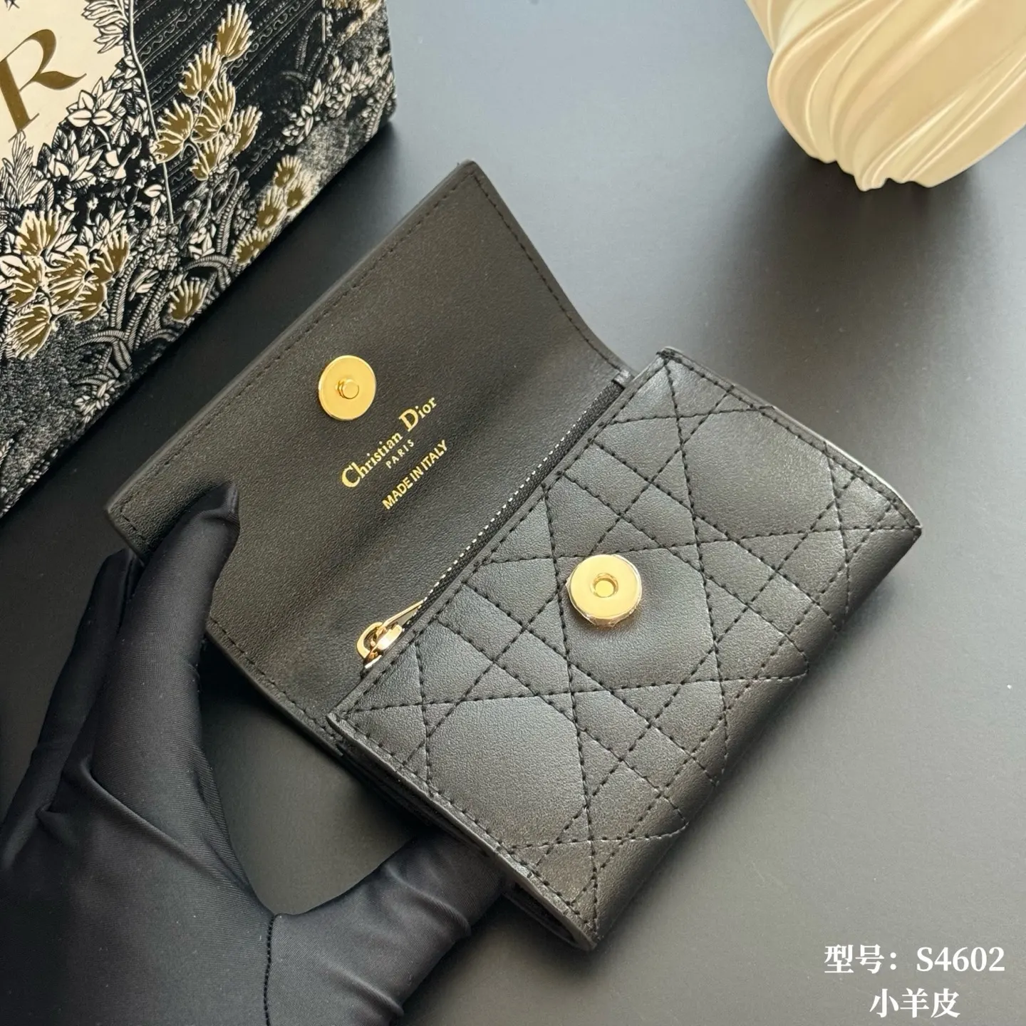 Dior 黑色牛皮卡包 精致短款钱包