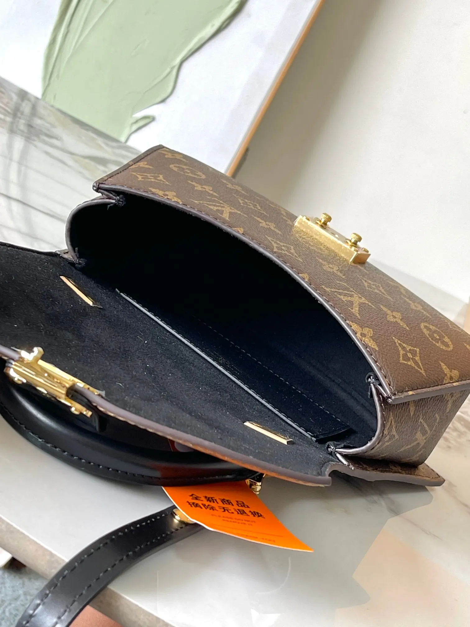 加强版 163C变码芯片版 M46548料是法国A级品質、手工 油 包袋 精選款(數字9) 加强版 163C变码芯片版 M46548料是法国A级品質、手工 油 包袋 精選款(數字9)