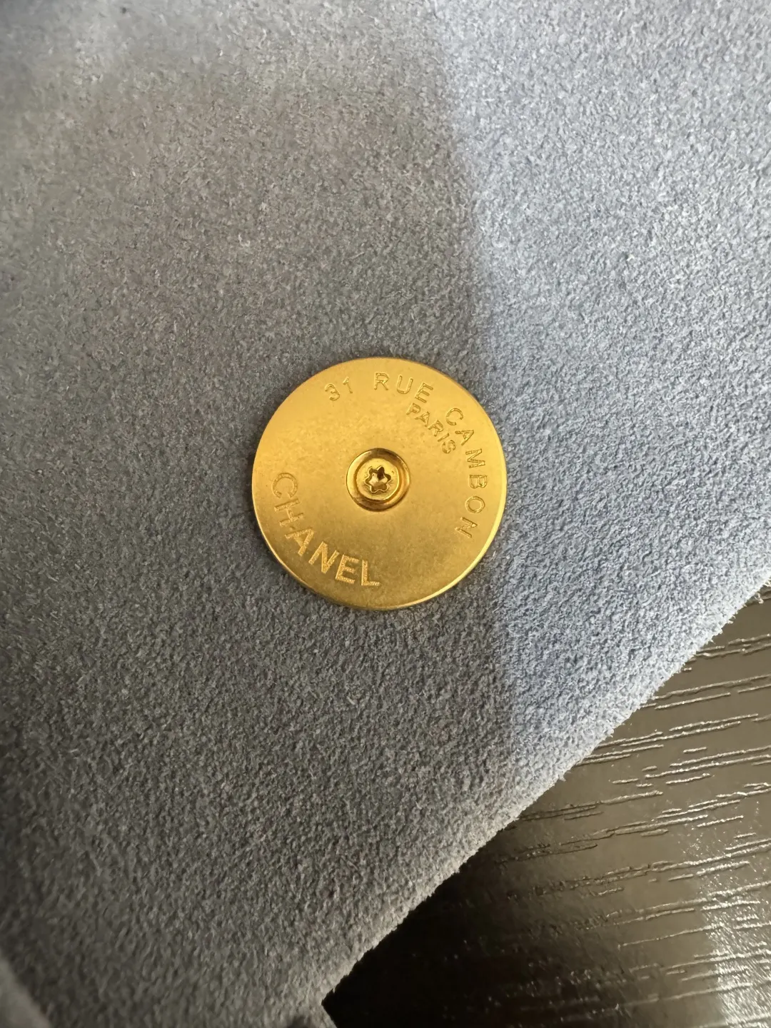 Chanel 麂皮 翻盖 链条包