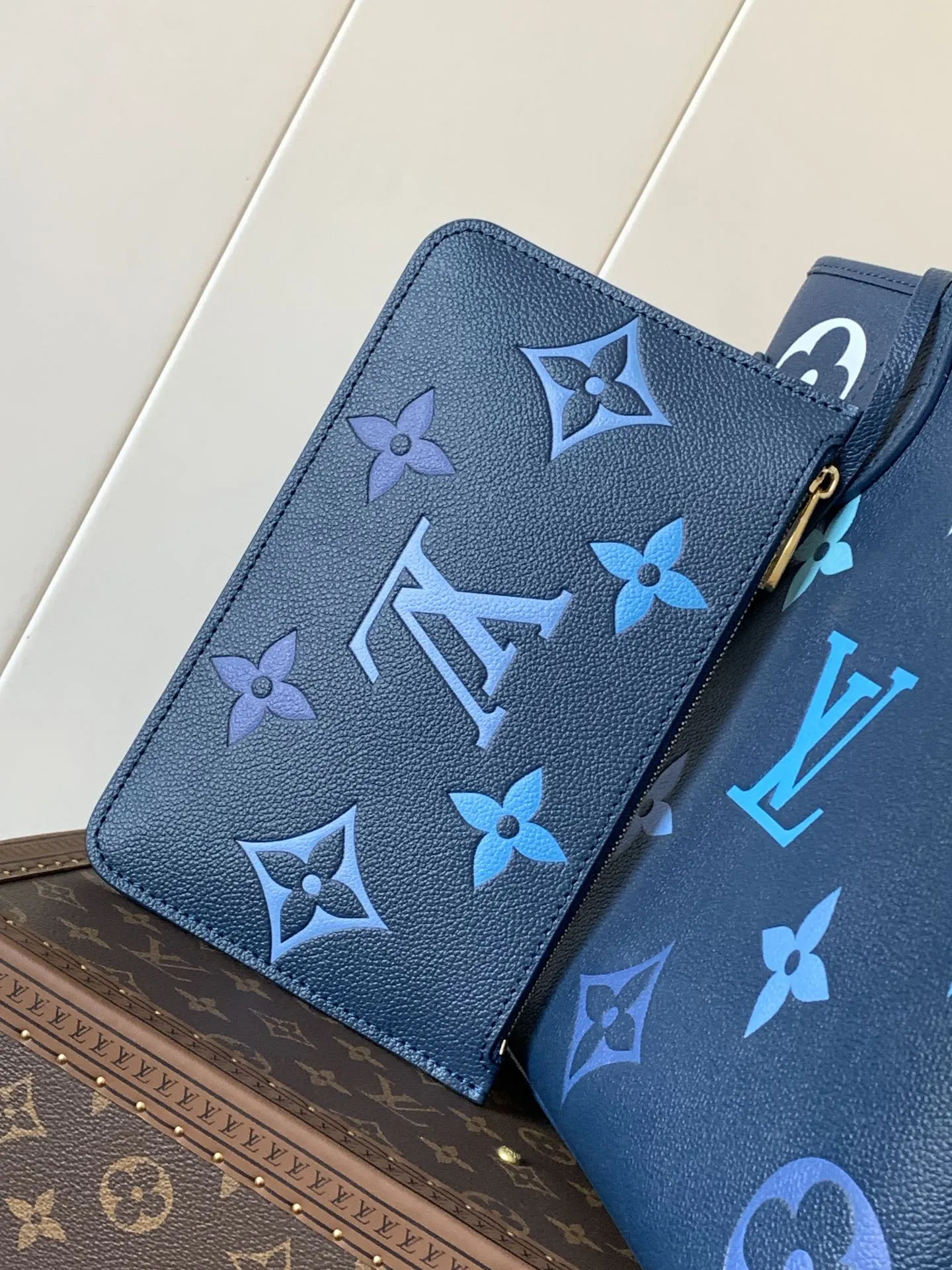 Neverfull 黑色 米白 手拿包 精致手拿款