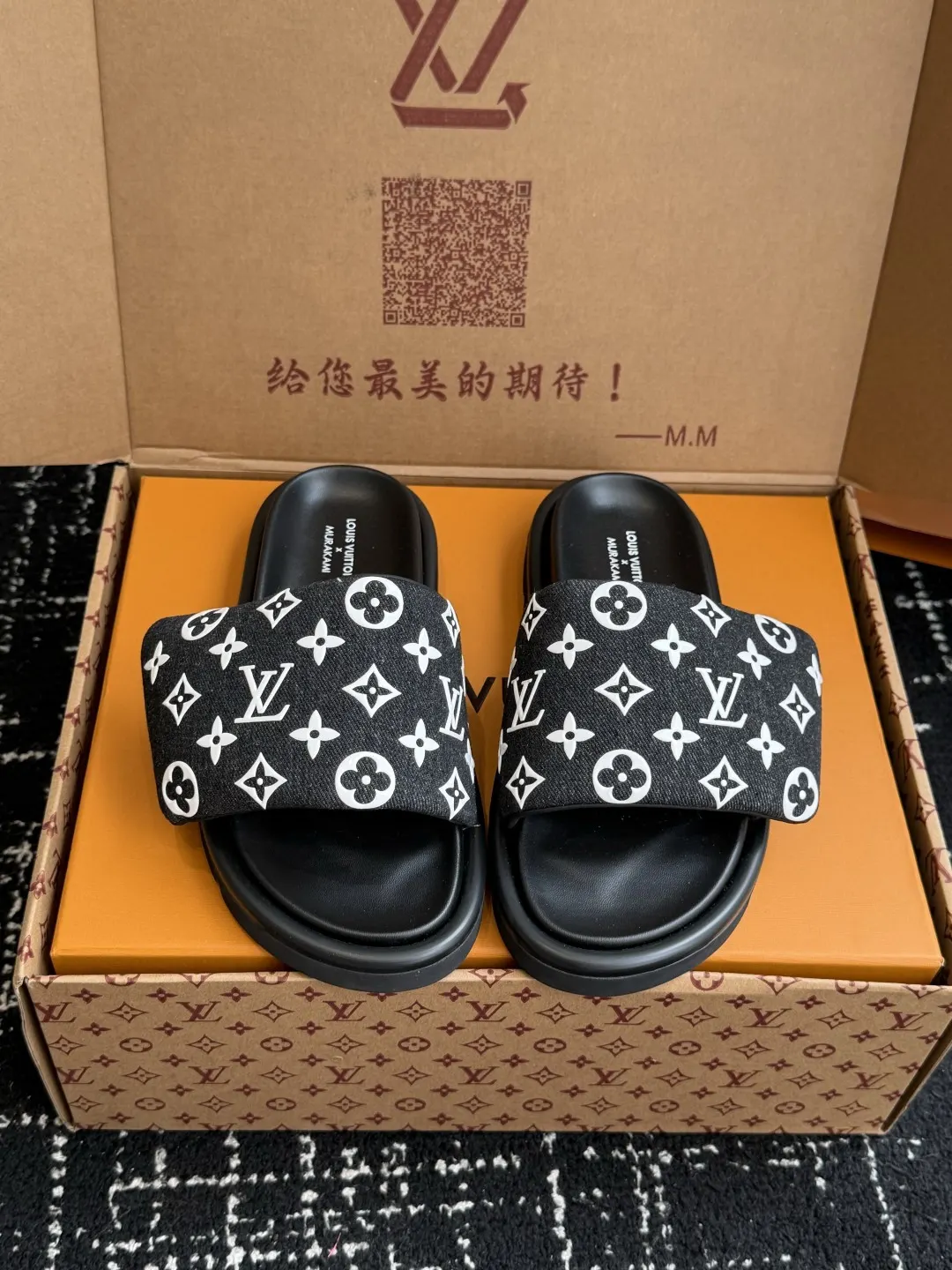 精選 拖鞋 轻便舒適款(數字2) 精選 拖鞋 轻便舒適款(數字2)