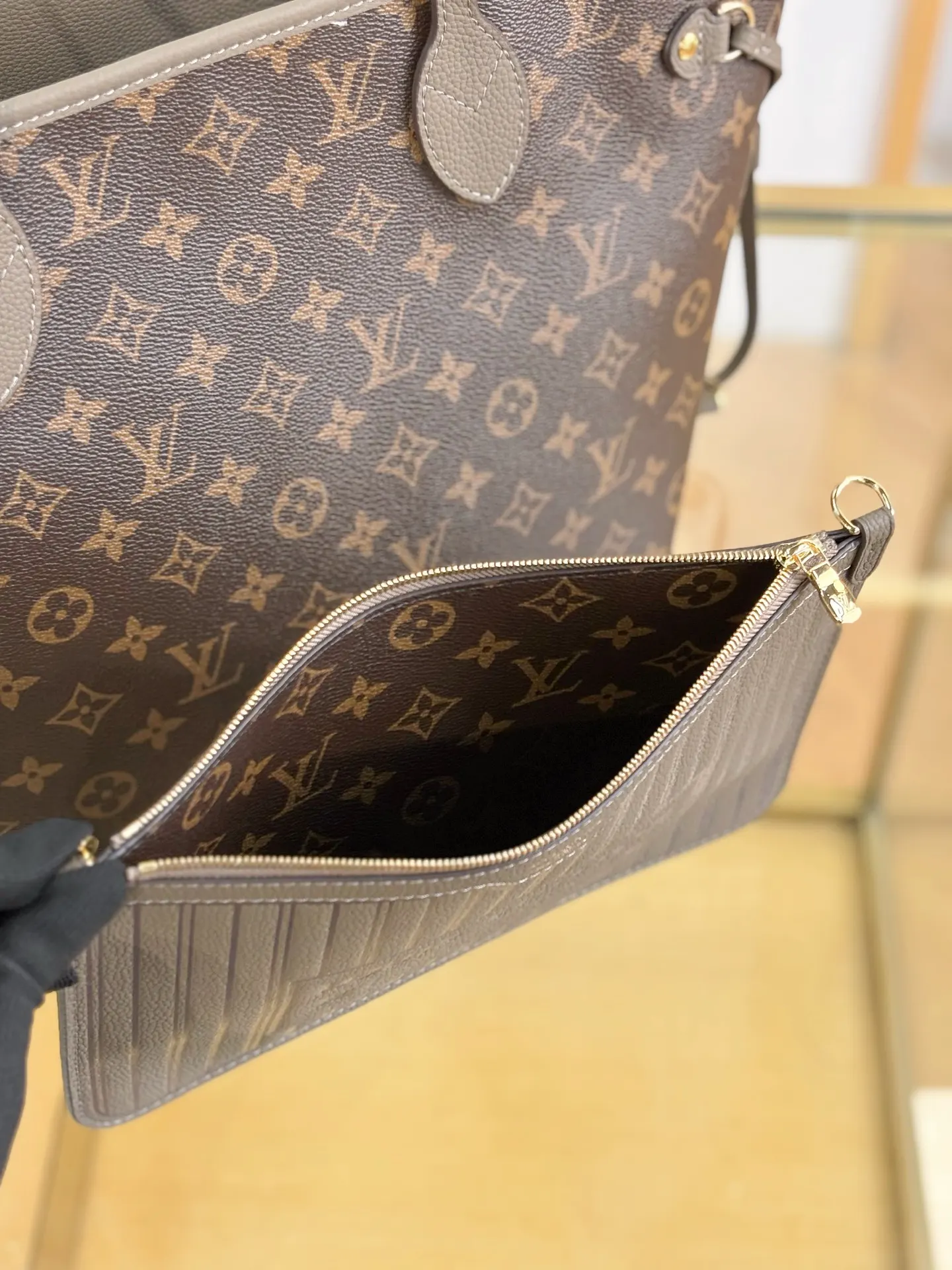Neverfull 老花 灰色 腋下包 复古腋下背款