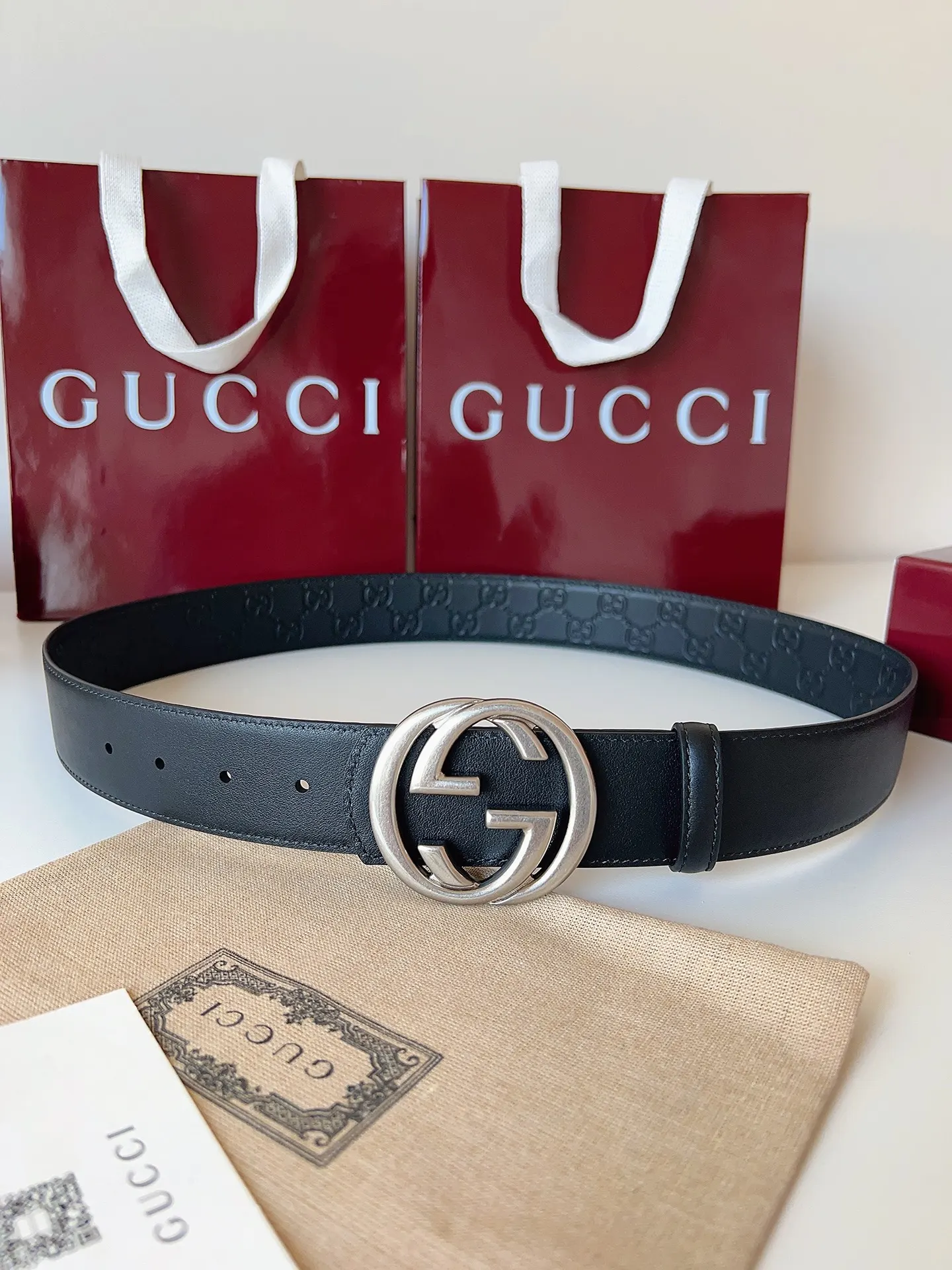 Gucci Double G 雙G扣牛皮腰帶