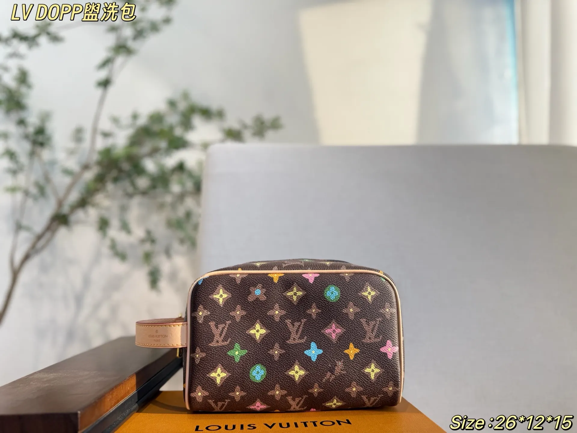 包 包洗漱包 又出一 收納 同样也是容量惊人 化妝包 便携收納款