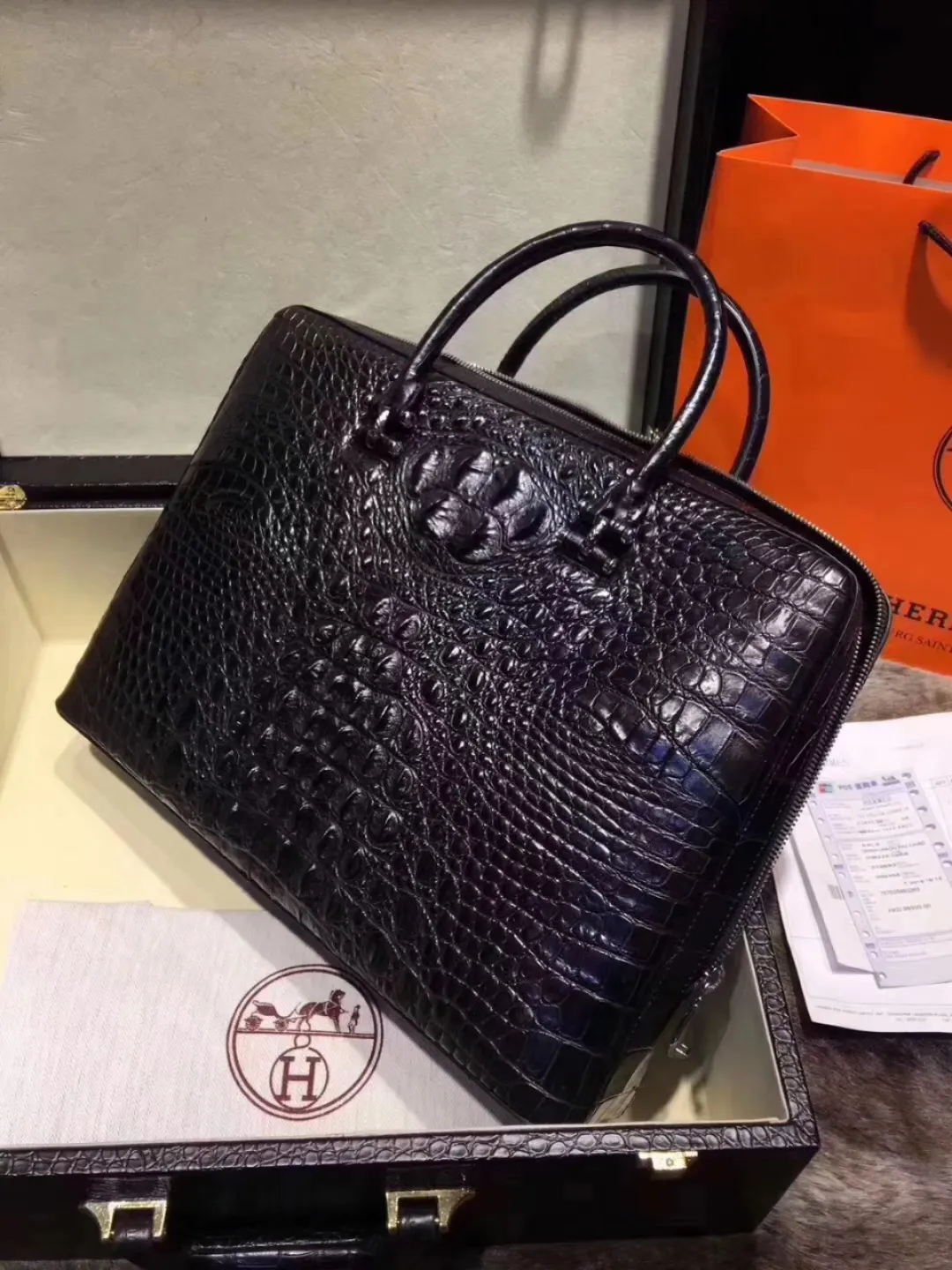 牛皮 带密码锁公文包 精品 可参考 双面泰 商務通勤款