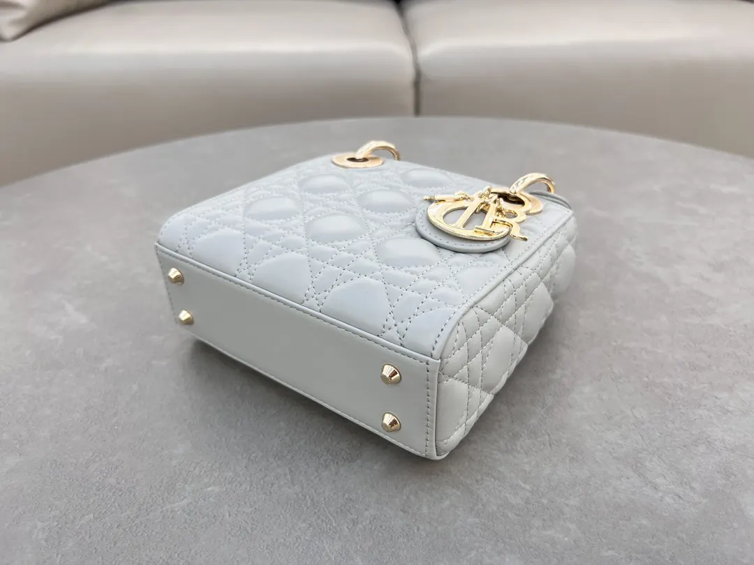 Dior Lady Dior 银灰色羊皮手提斜挎包 小号款 经典款