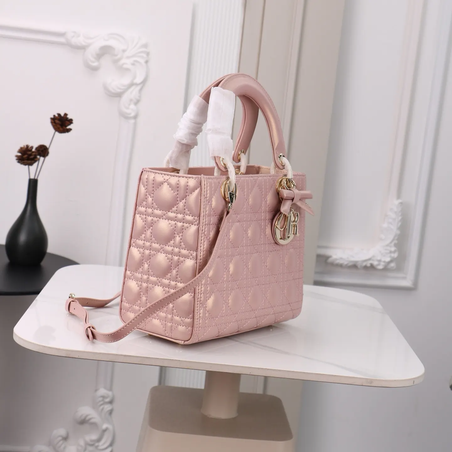 Dior Lady Dior Lady 粉色藤格纹手提斜挎包 金扣