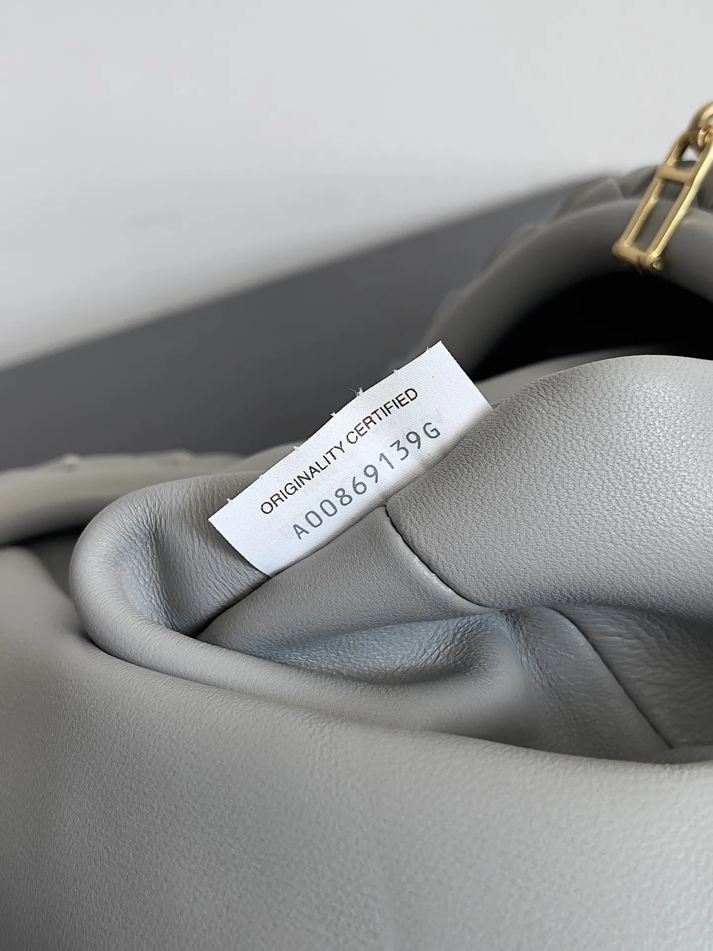 Bottega Veneta 鏈條包 精致鏈條款(數字9) Bottega Veneta 鏈條包 精致鏈條款(數字9)