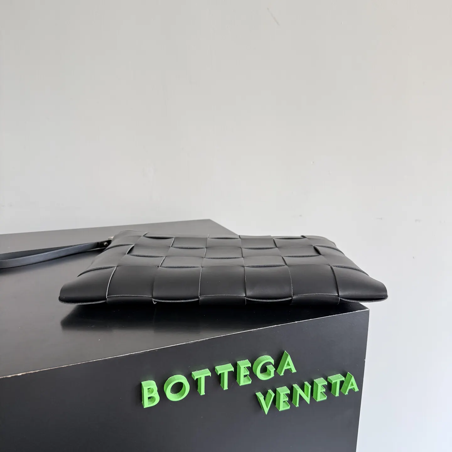 Bottega Veneta 小牛皮 手拿包 精致手拿款