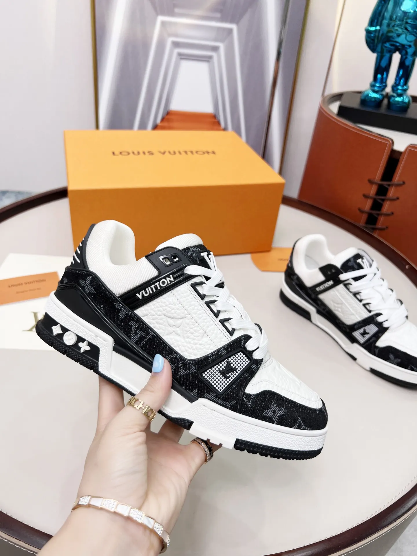 Louis Vuitton 运动鞋