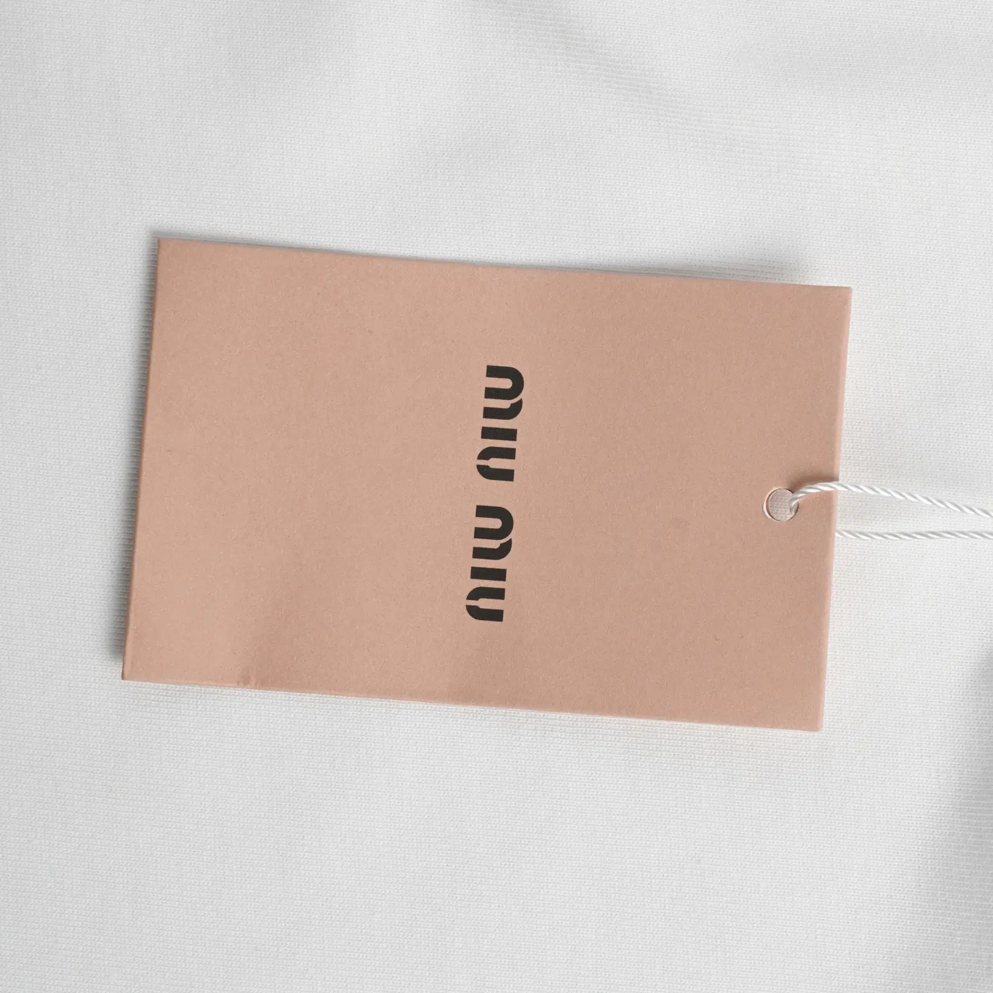 Miu Miu 25SS Embroidery Cotton Long Sleeve T-Shirt Daily Versatile Style Image 10 Miu Miu 25SS Embroidery Cotton Long Sleeve T-Shirt Daily Versatile Style Image 10