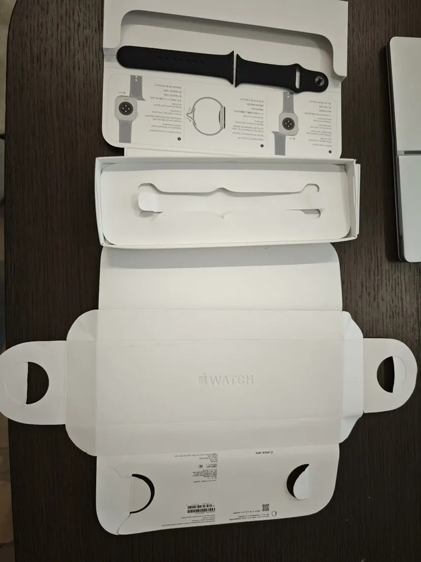 微信下单包邮 送 Apple Watch 手錶 經典腕表款