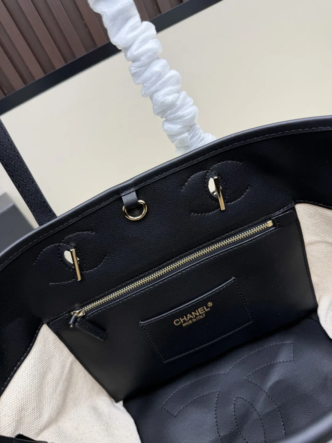 CHANEL 藏藍 卡其 小牛皮 托特包 大容量托特款(數字8) CHANEL 藏藍 卡其 小牛皮 托特包 大容量托特款(數字8)