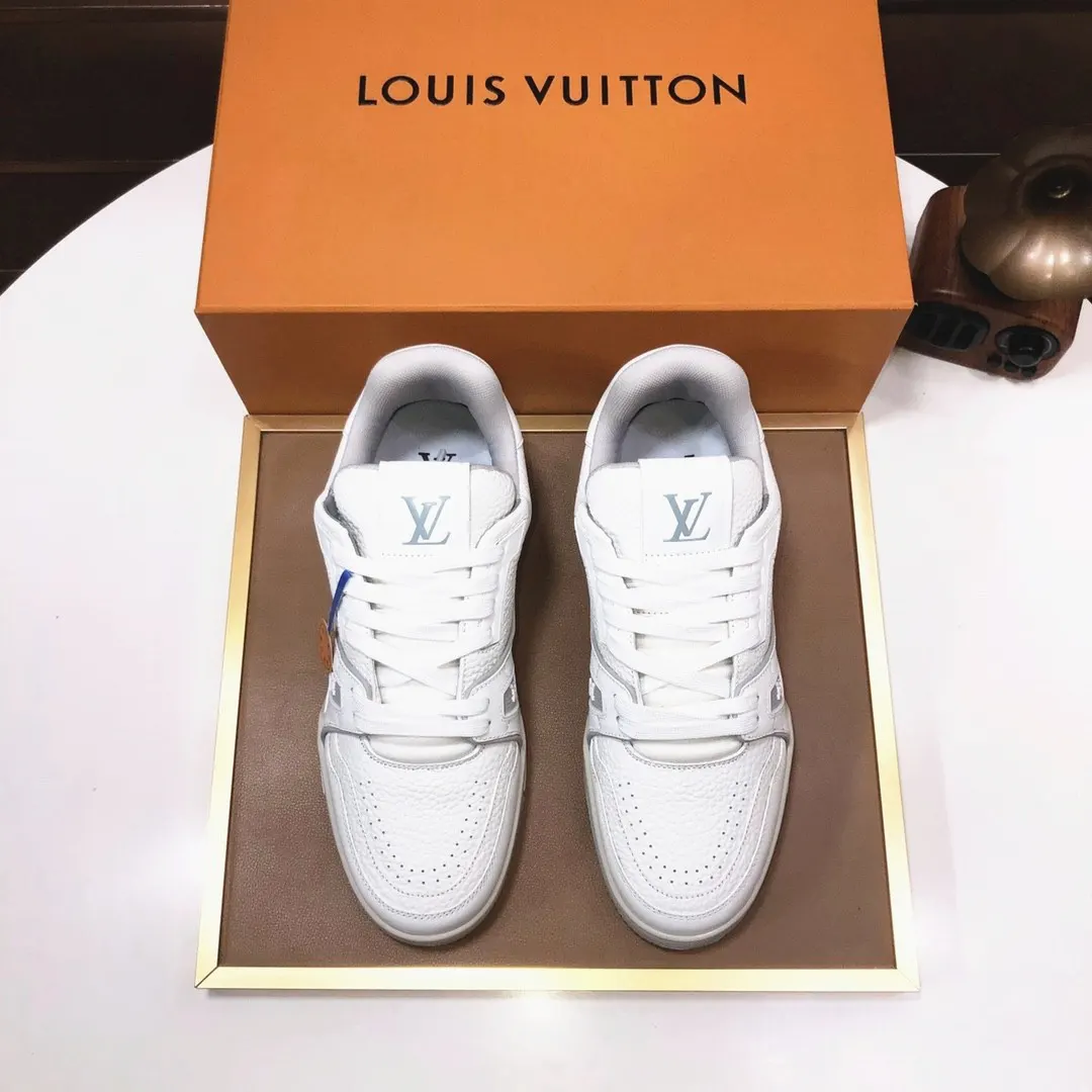 LV White Low-Top Sneakers Image 3 LV White Low-Top Sneakers Image 3
