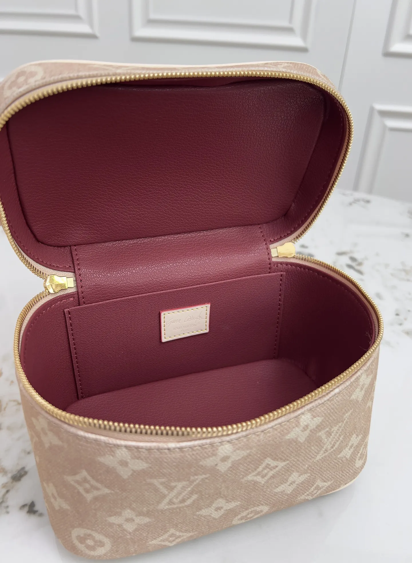 LV 金色 帆布 化妆包 便携收纳款