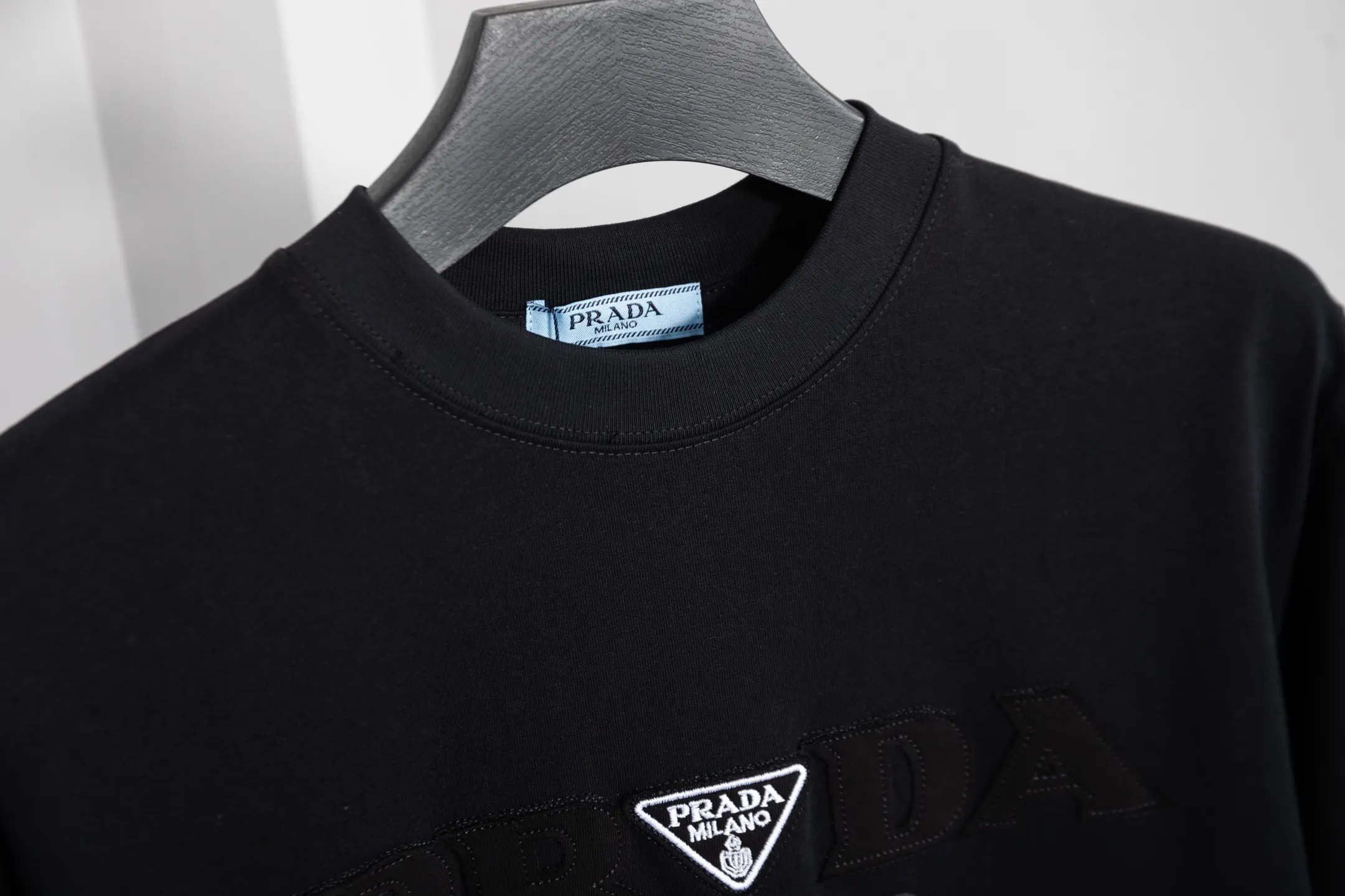 Prada 贴布字母刺绣 短袖T恤 高克重休闲