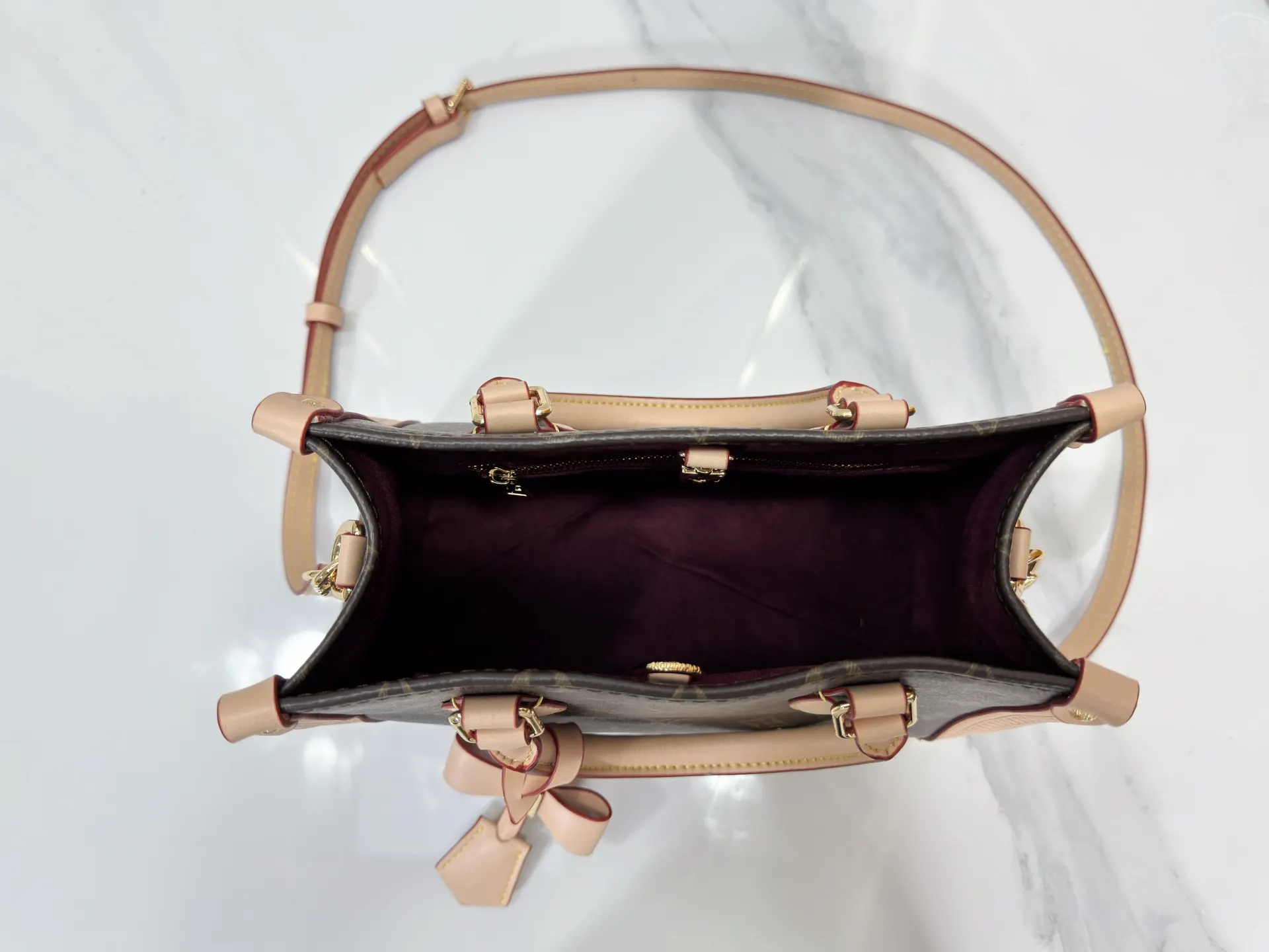 Louis Vuitton Suitcase Travel Lightweight Leather Image 9 Louis Vuitton Suitcase Travel Lightweight Leather Image 9