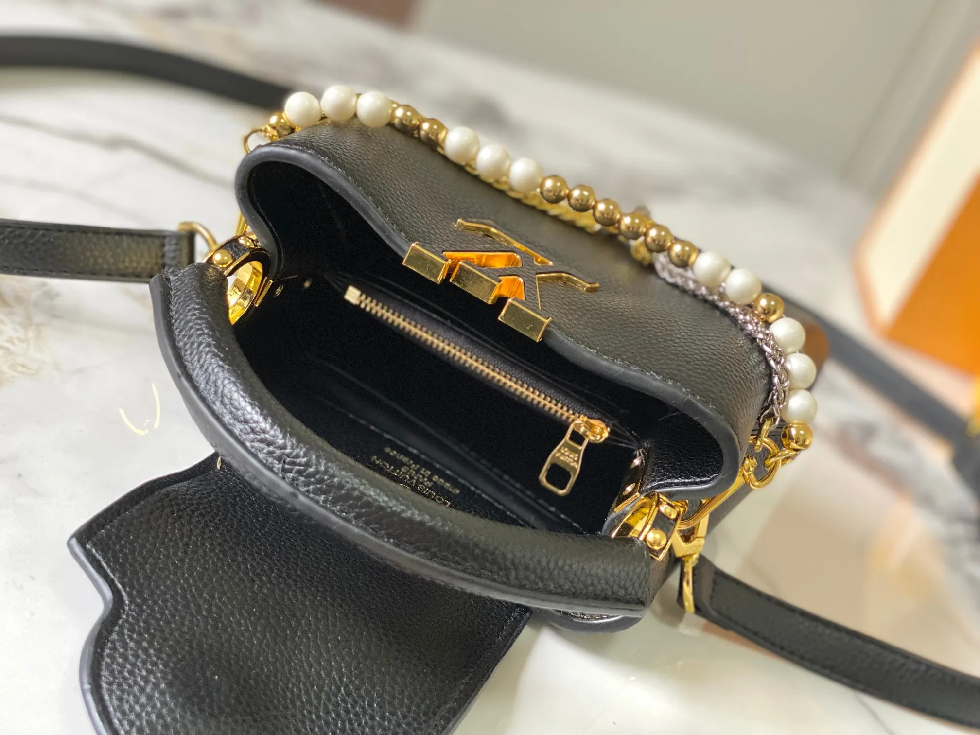 Capucines 牛皮 链条包 精致链条款
