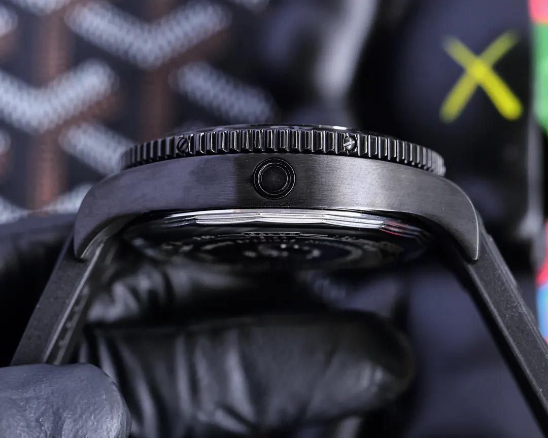 Watch Classic Canvas