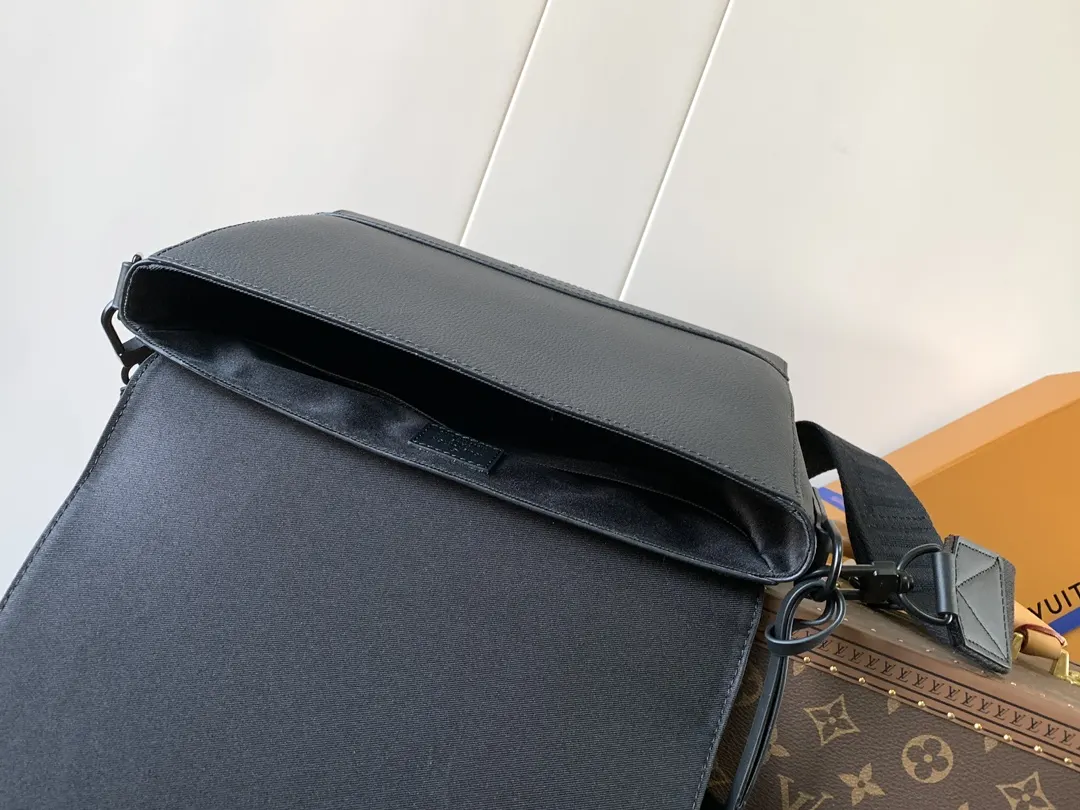 LV 黑色 藍色 牛皮 收納包 旅行收納款