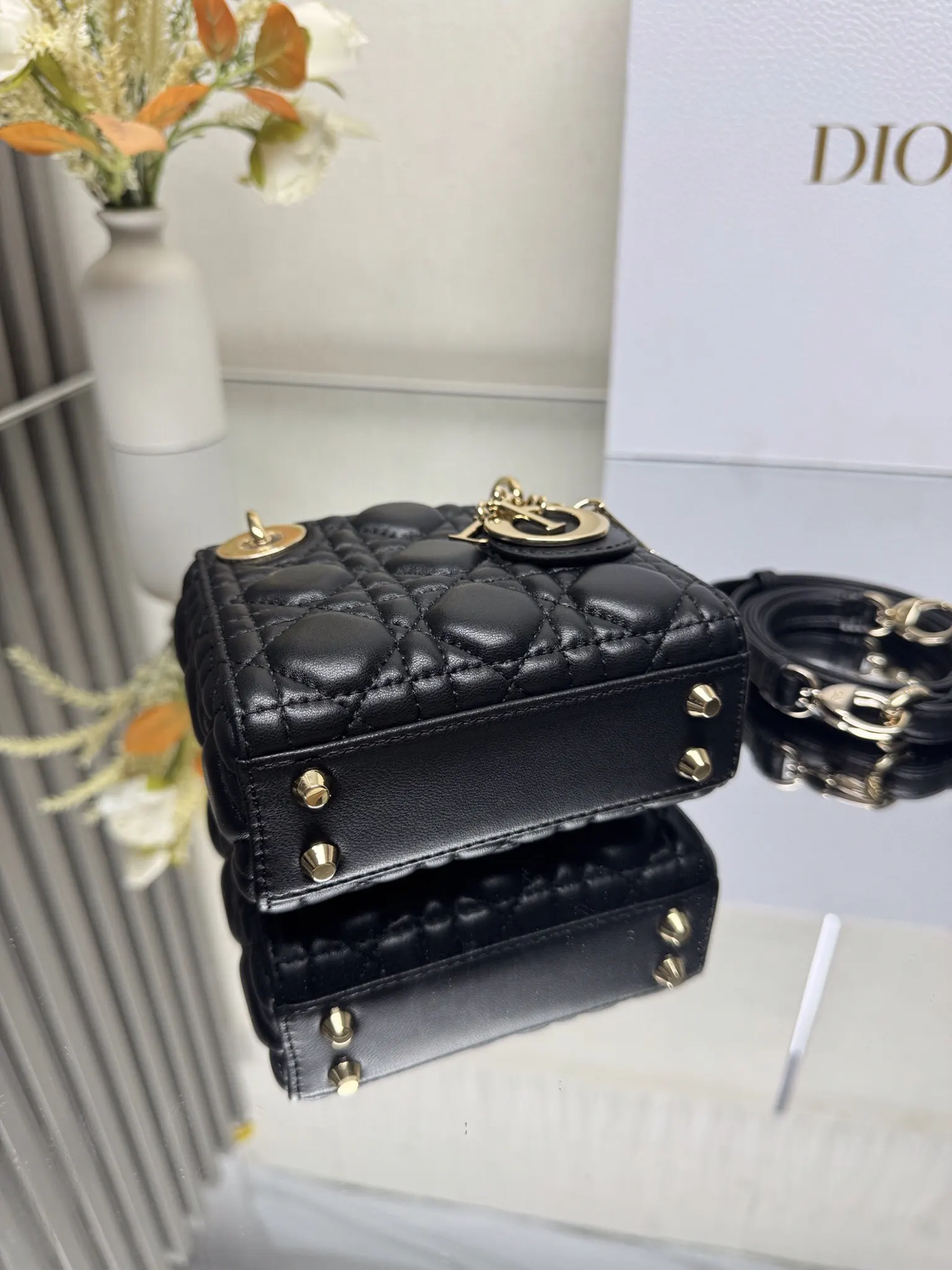 金色 羊皮 超迷你戴妃包三格 Dɪᴏʀ ʟᴀᴅʏ Mɪᴄʀᴏ 收納包 旅行收納款