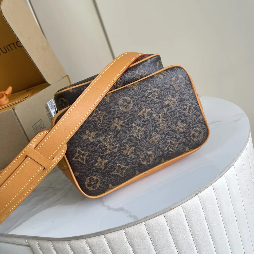 LV 帆布 水桶包 休闲水桶款
