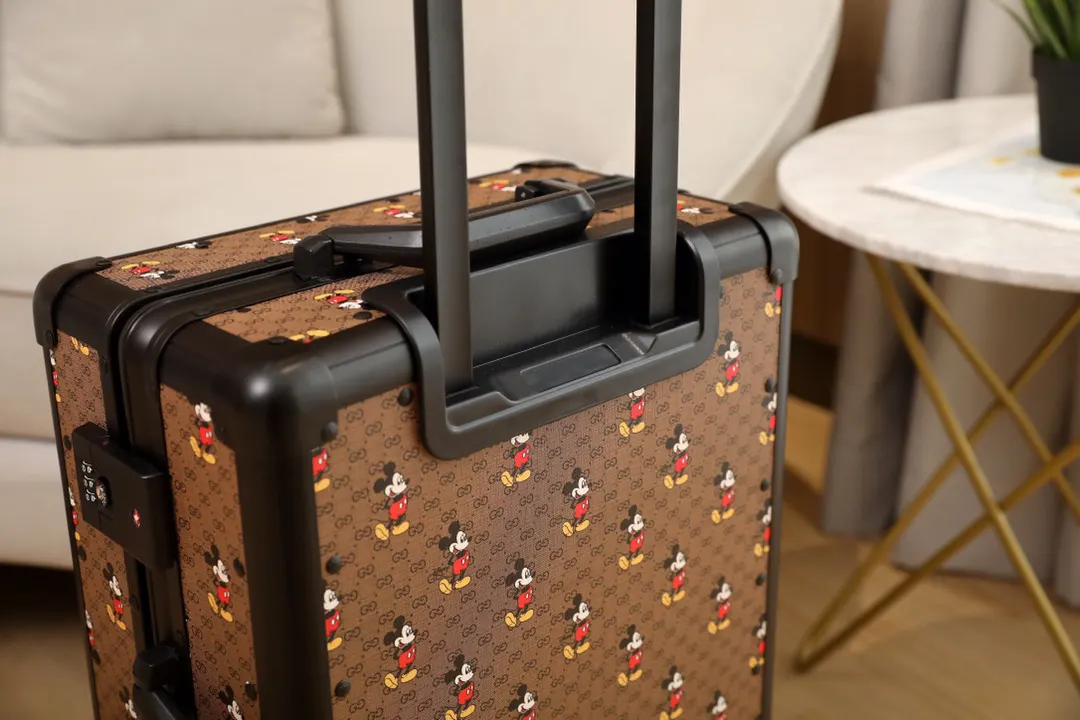 杏色 GUCC 古奇 行李箱 拉杆箱 時尚新宠 旅行拉杆款 輕便出行款