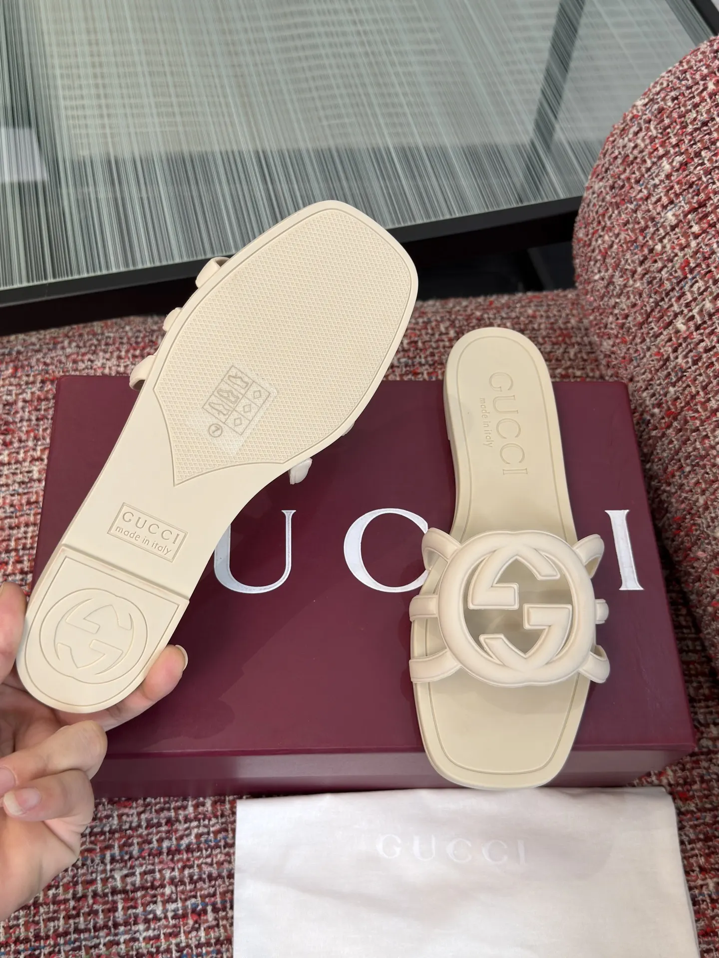 Gucci Interlocking G 米白色凉拖 休闲 运动鞋
