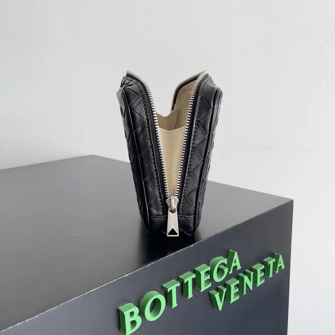 Bottega Veneta 手拿包 精致手拿款
