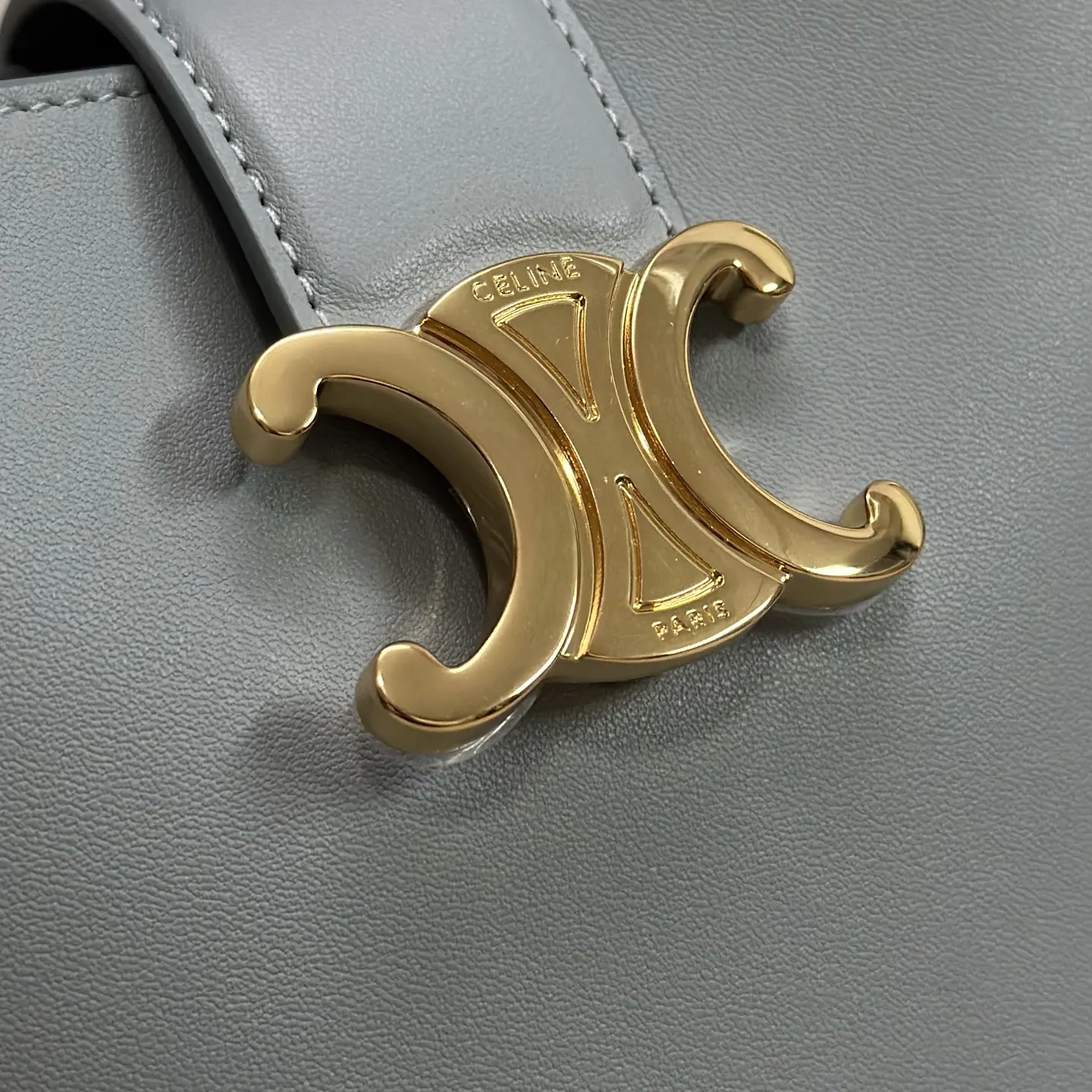 Triomphe 蓝色 金色 小牛皮 水桶包 休闲水桶款
