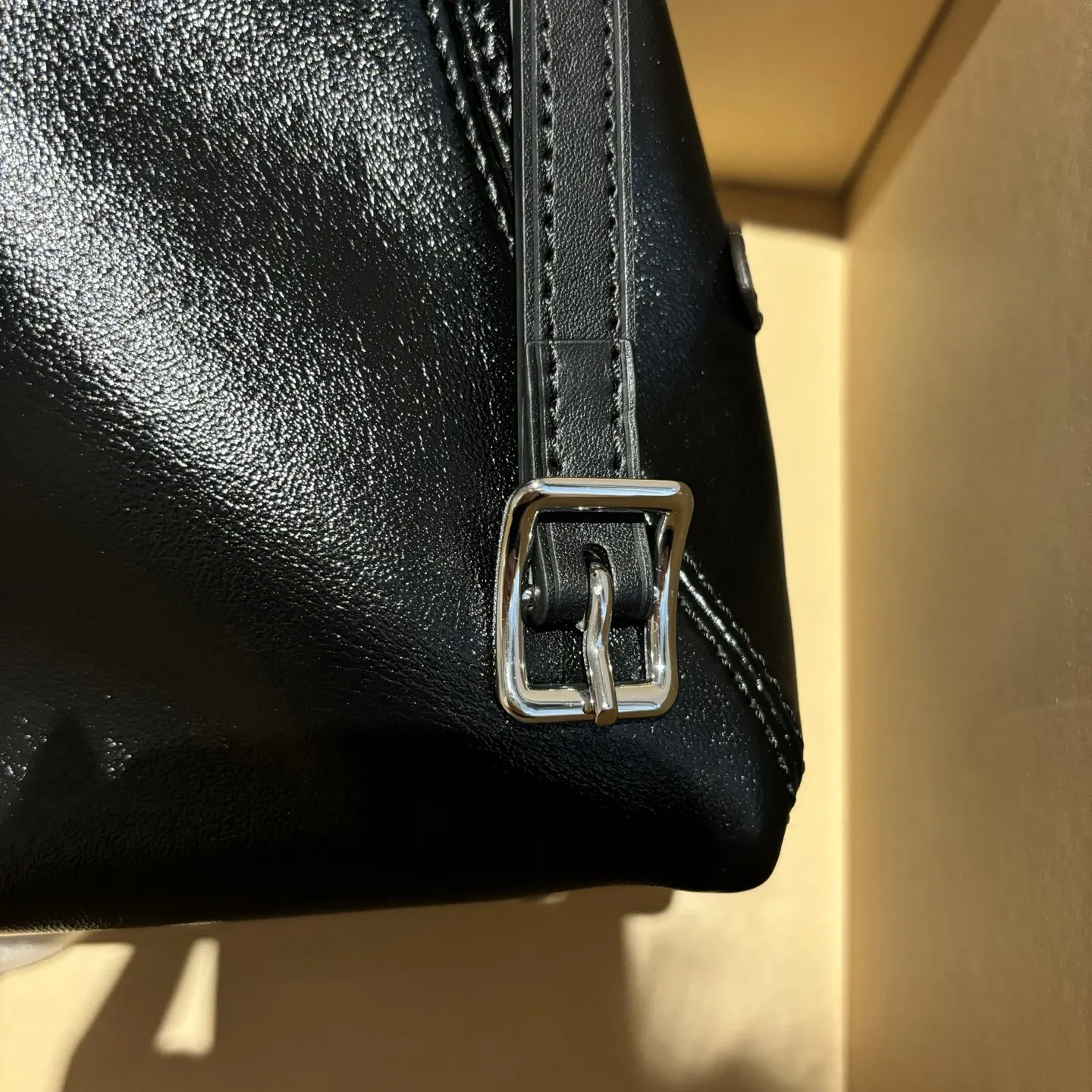 CarryAll 羊皮 水桶包 休閒水桶款